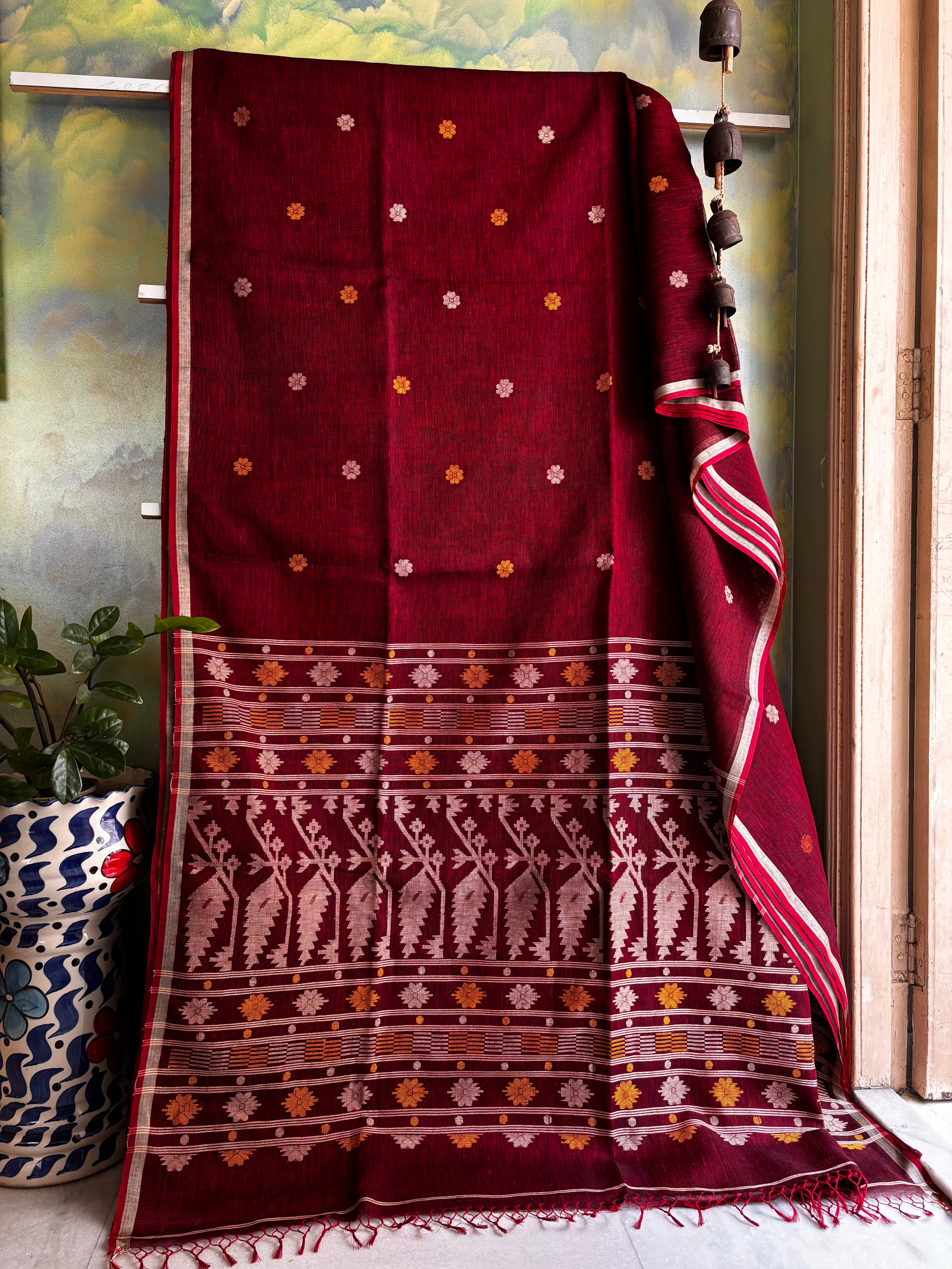 Handwoven Dark Reddish Maroon Colour Linen Jamdani Saree