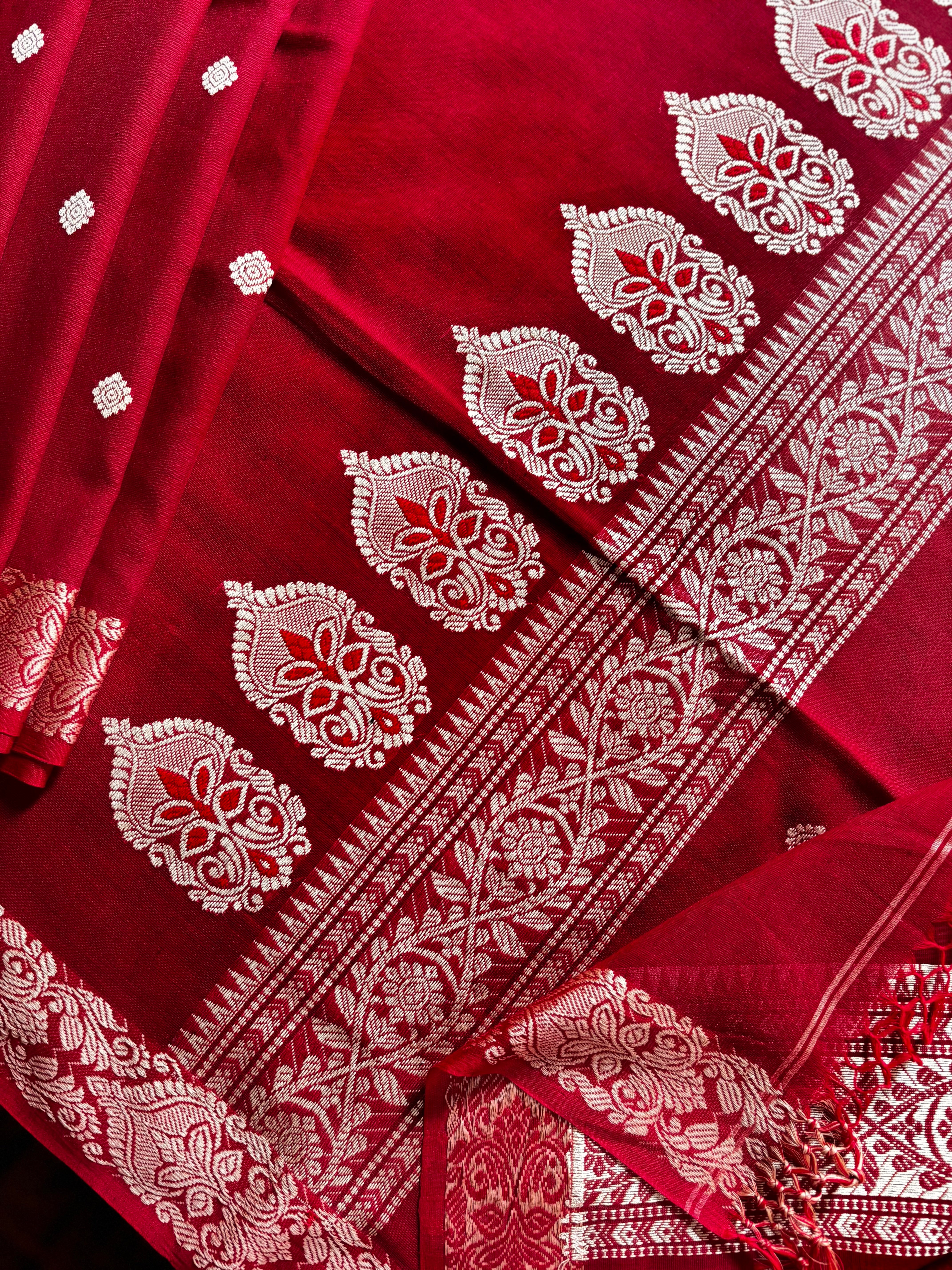 Handwoven Red Beige Phulia Cotton Saree