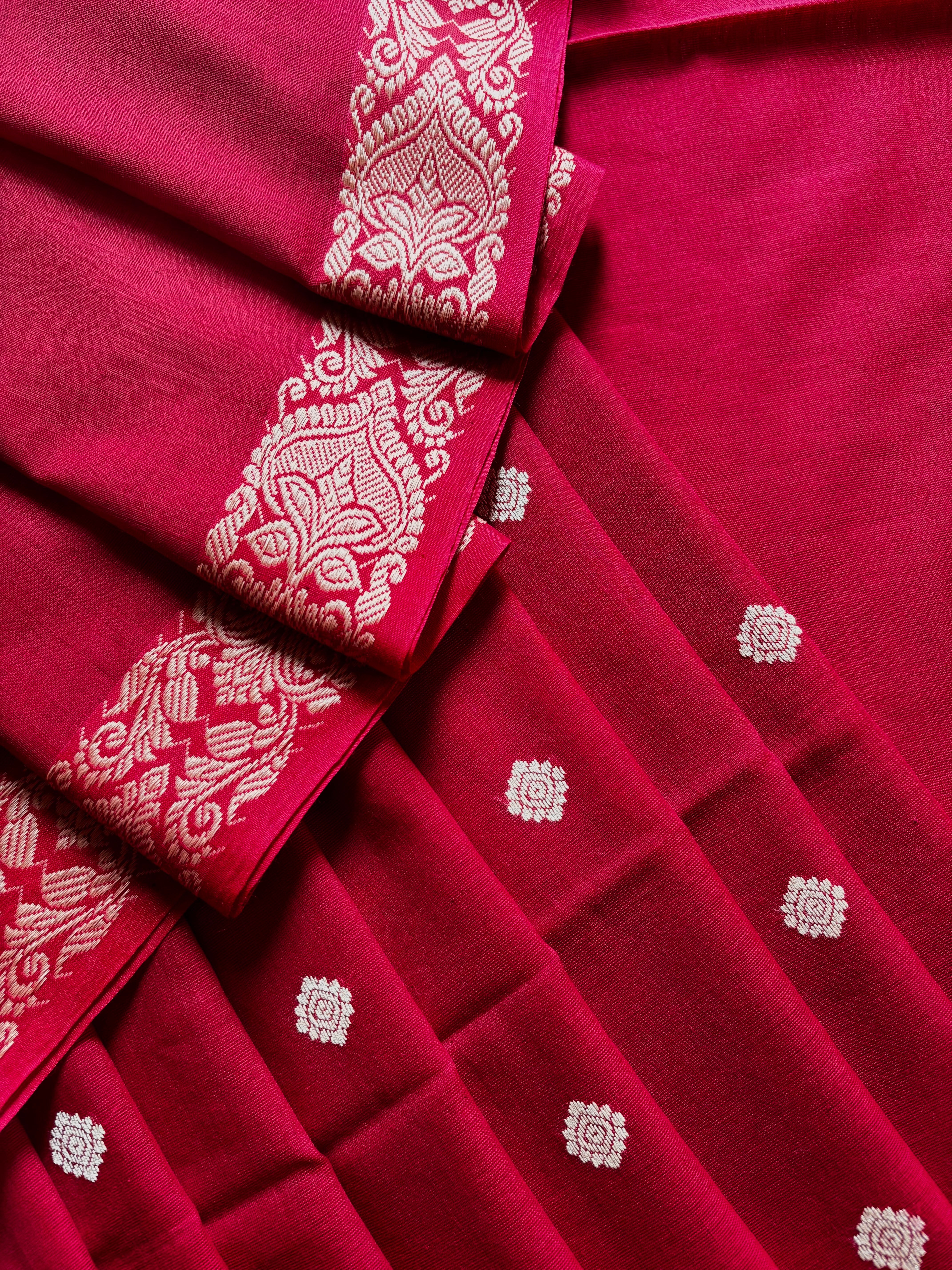 Handwoven Red Beige Phulia Cotton Saree