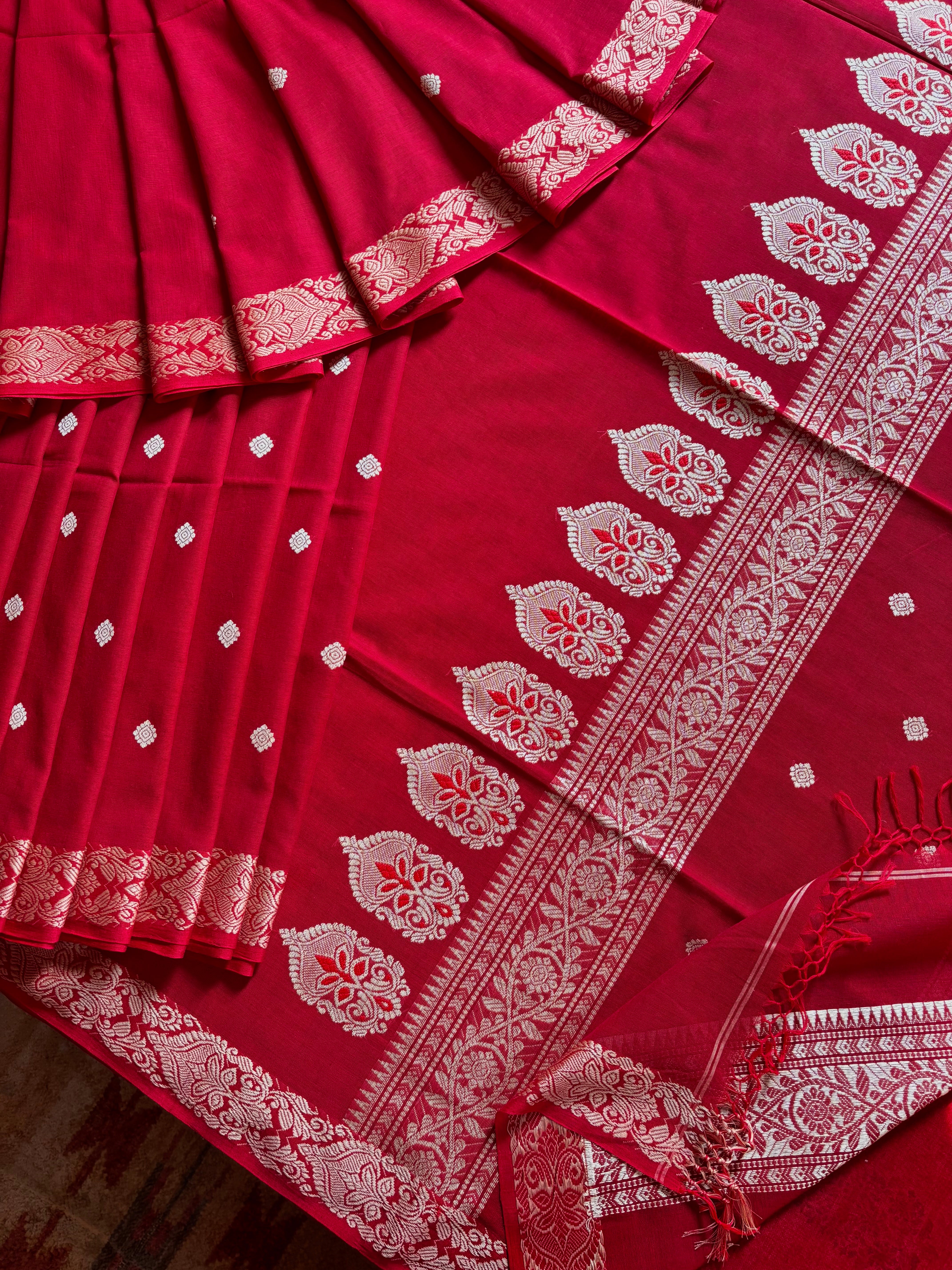 Handwoven Red Beige Phulia Cotton Saree