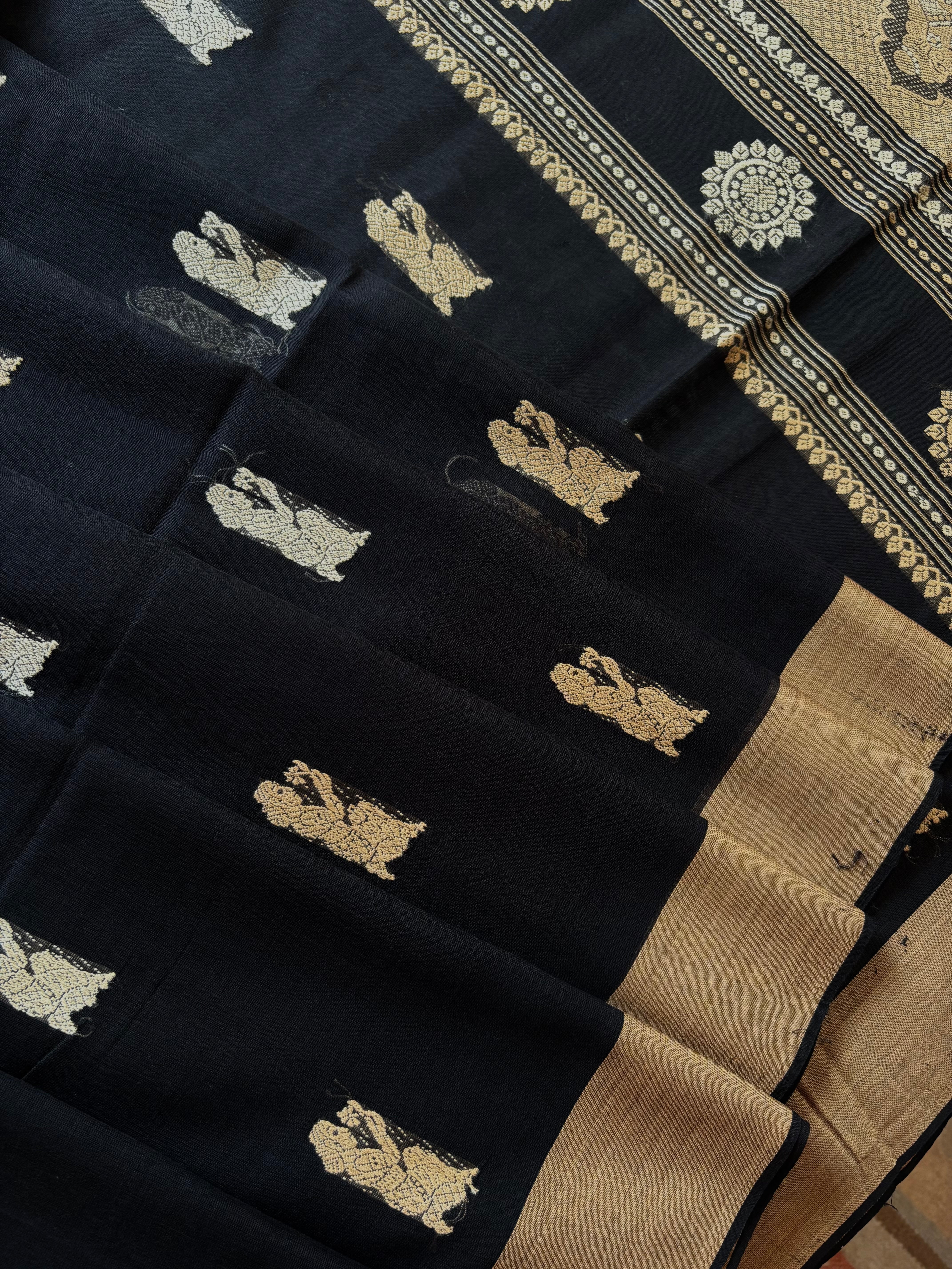 Handwoven Black Beige Cotton Baluchari Saree