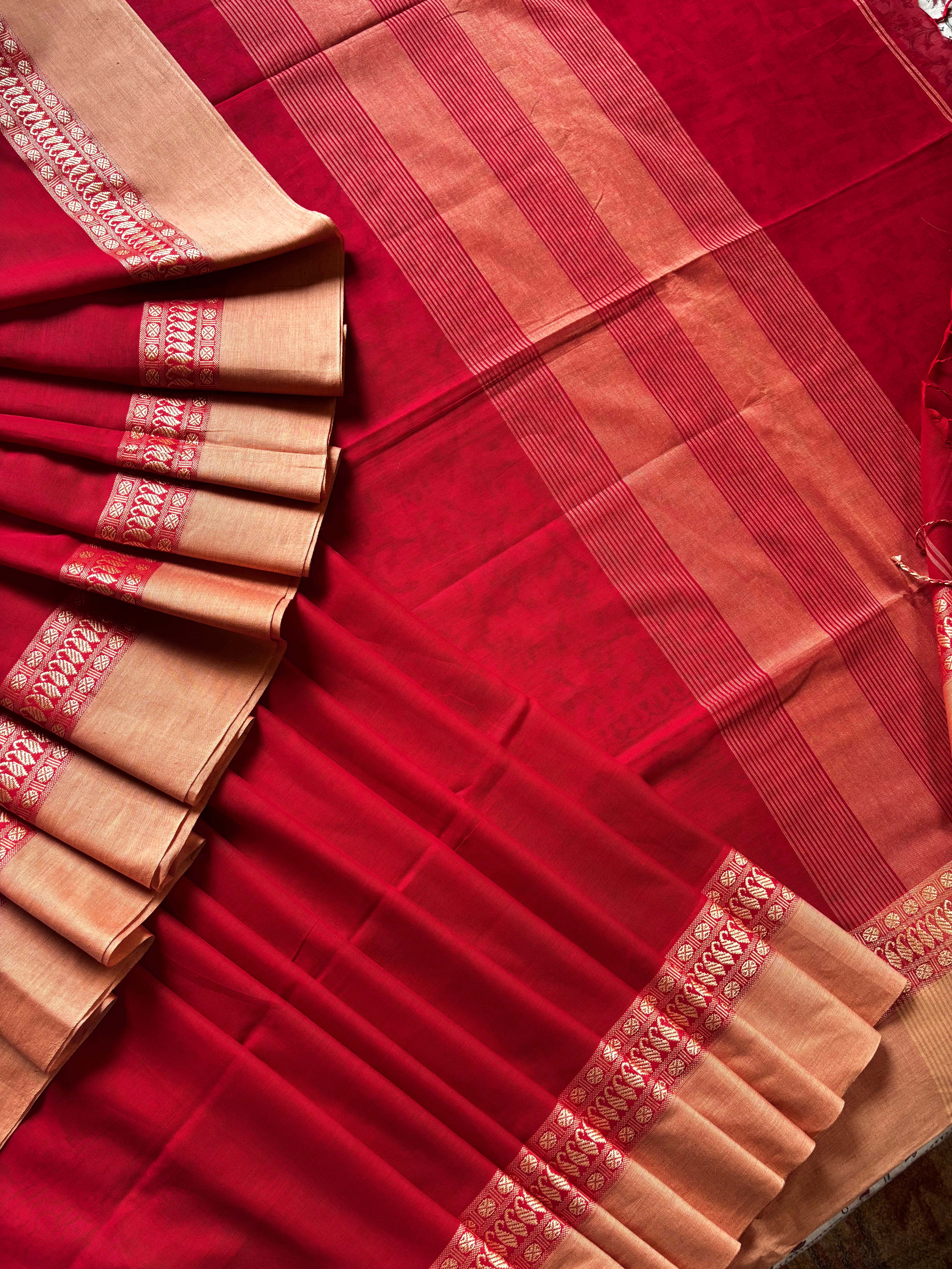 Handwoven Red Colour Phulia Cotton Saree