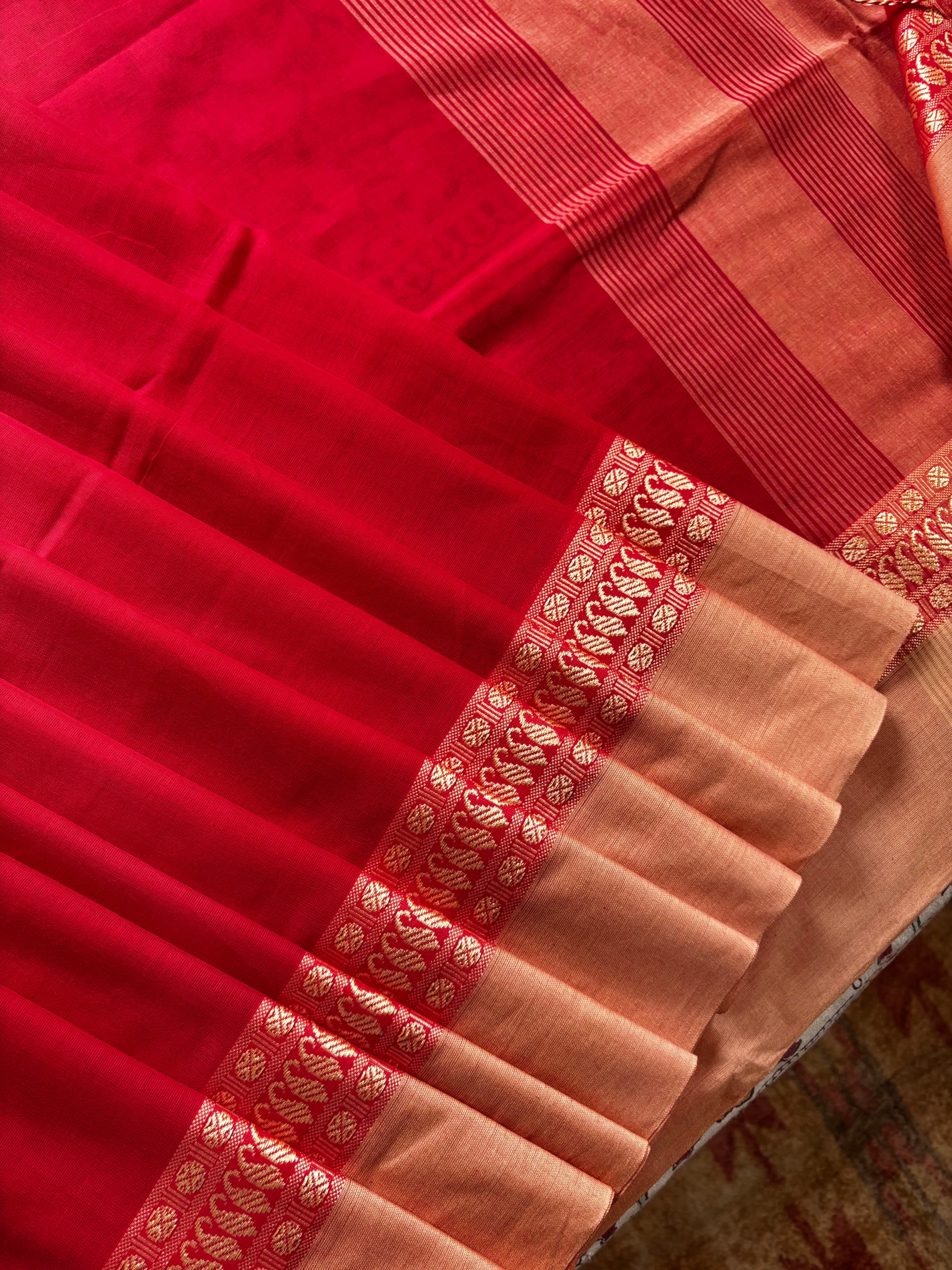 Handwoven Red Colour Phulia Cotton Saree