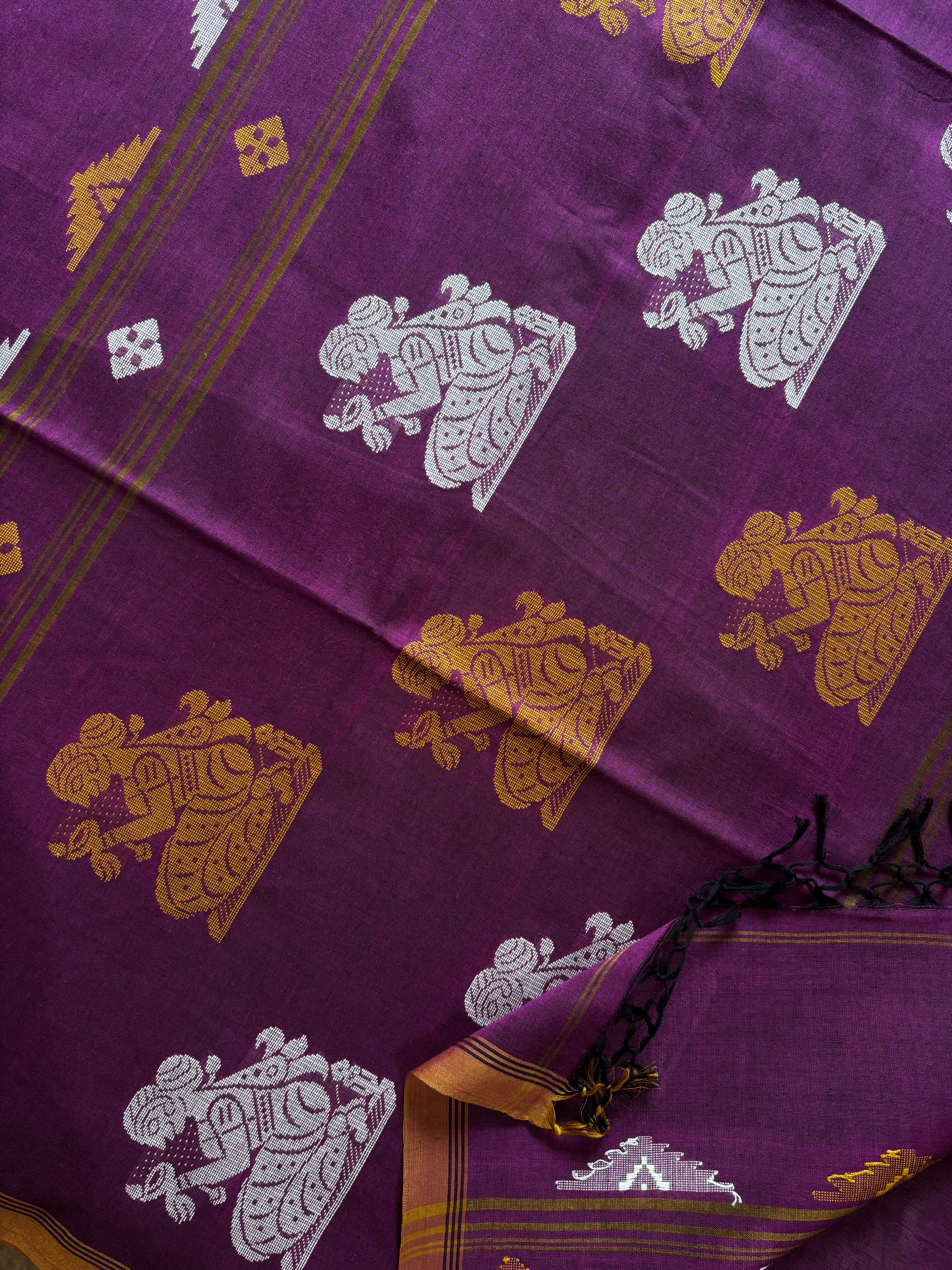 Handwoven Purple Cotton Jamdani Saree