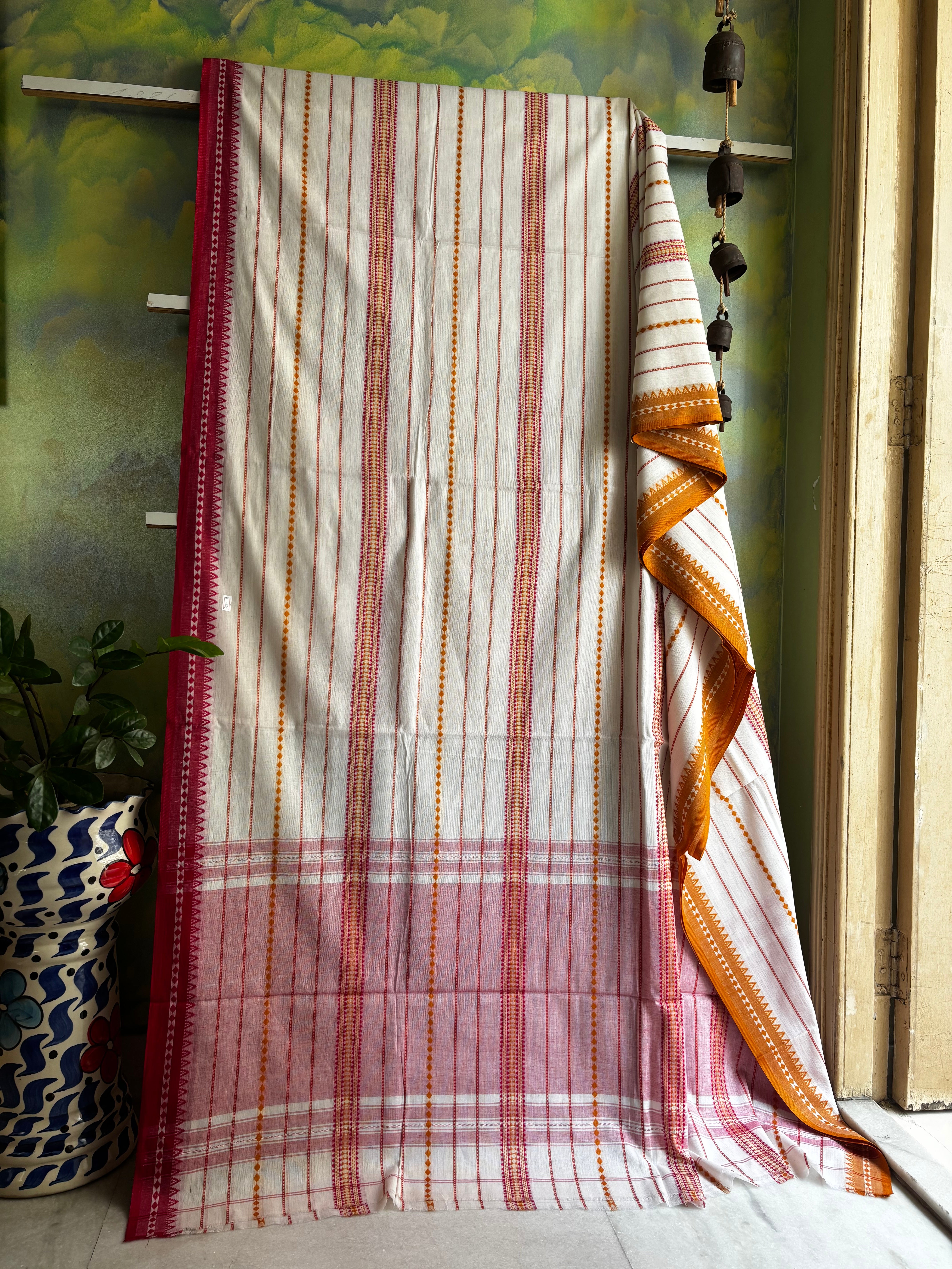Handwoven Ofwhite Colour Cotton Dhonekhali Saree