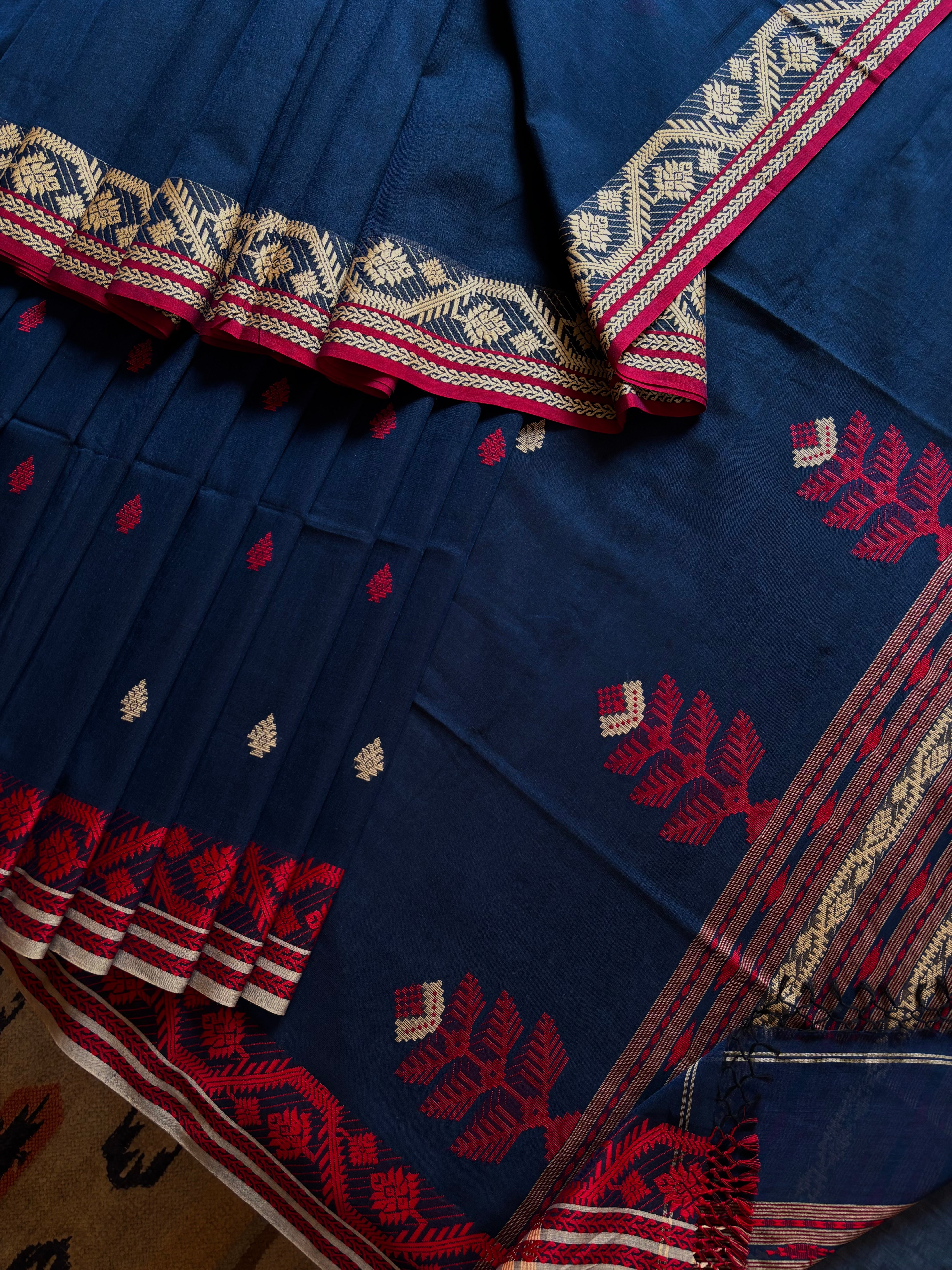 Handwoven Navy Phulia Cotton Saree