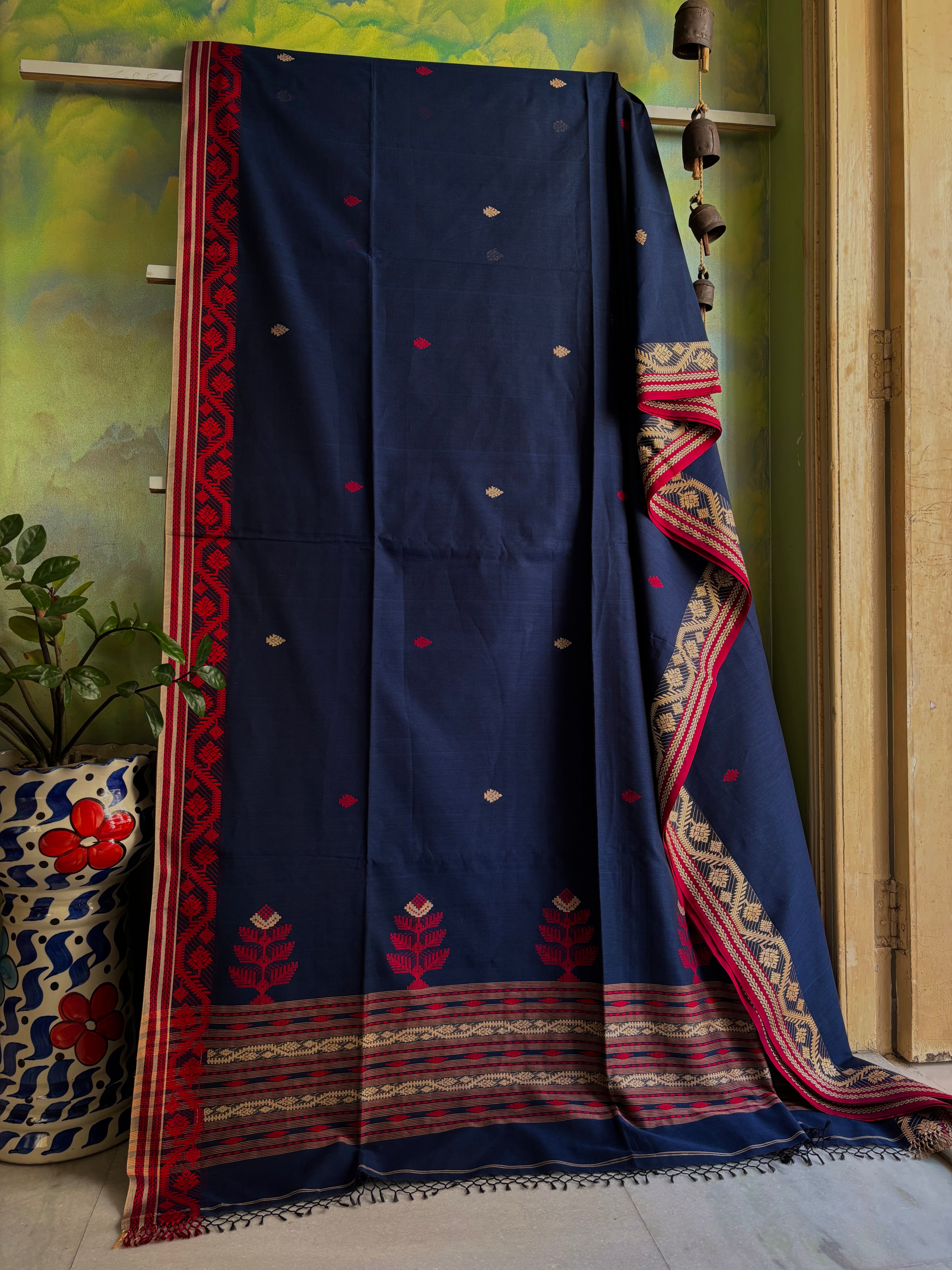 Handwoven Navy Phulia Cotton Saree