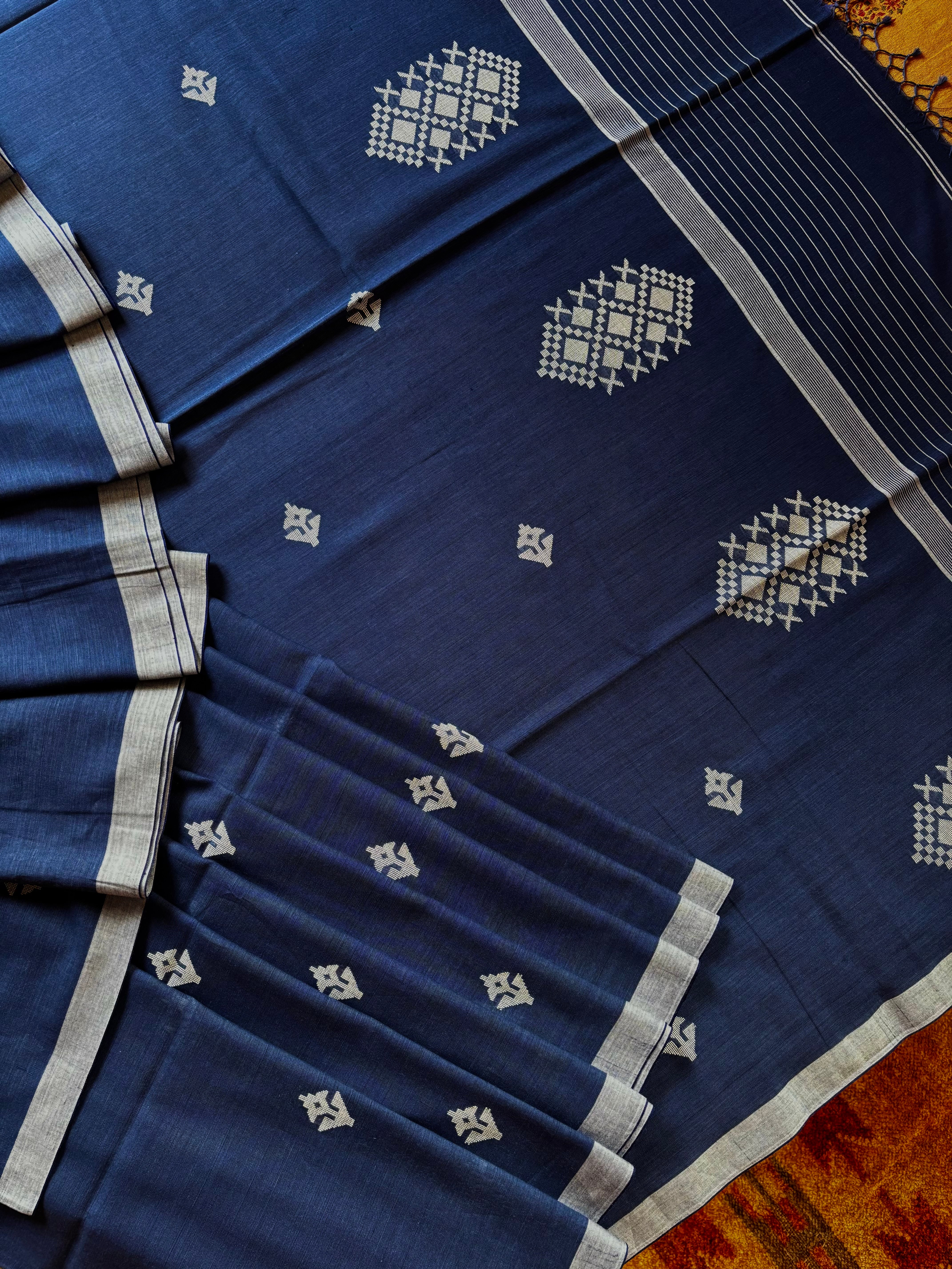 Handwoven Blue Colour Pure Cotton Jamdani