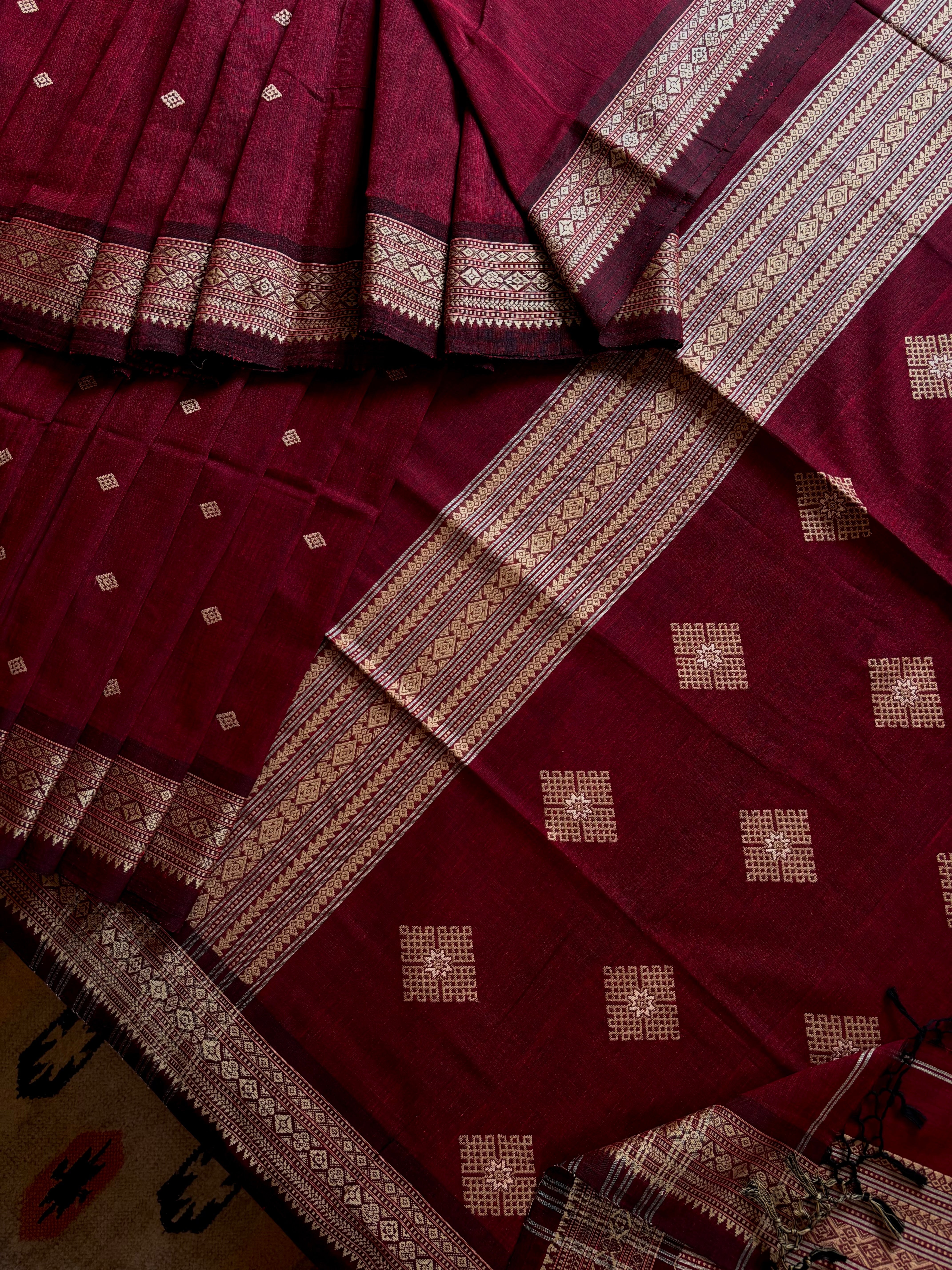Handwoven Maroon Phulia Cotton Saree