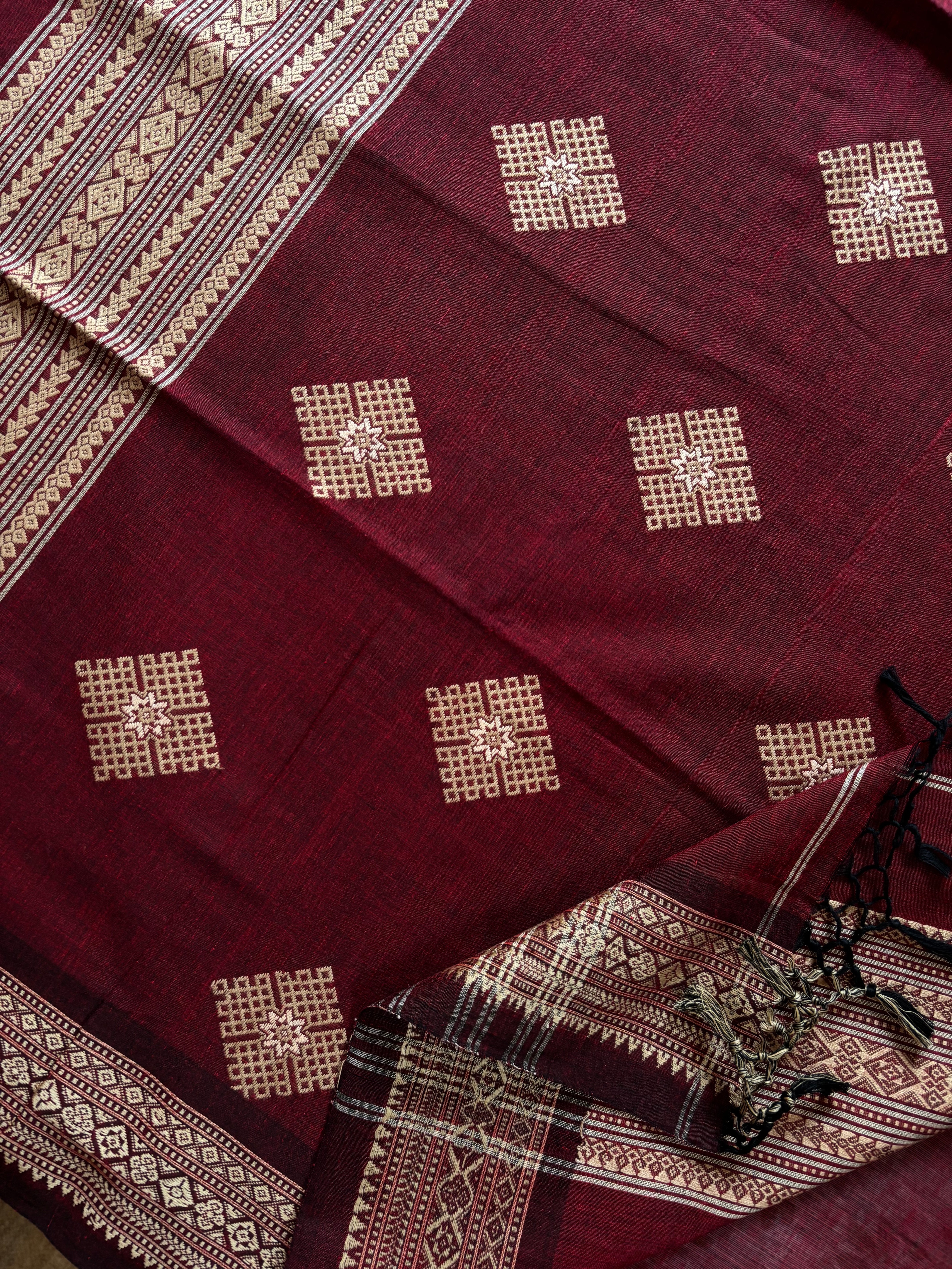 Handwoven Maroon Phulia Cotton Saree