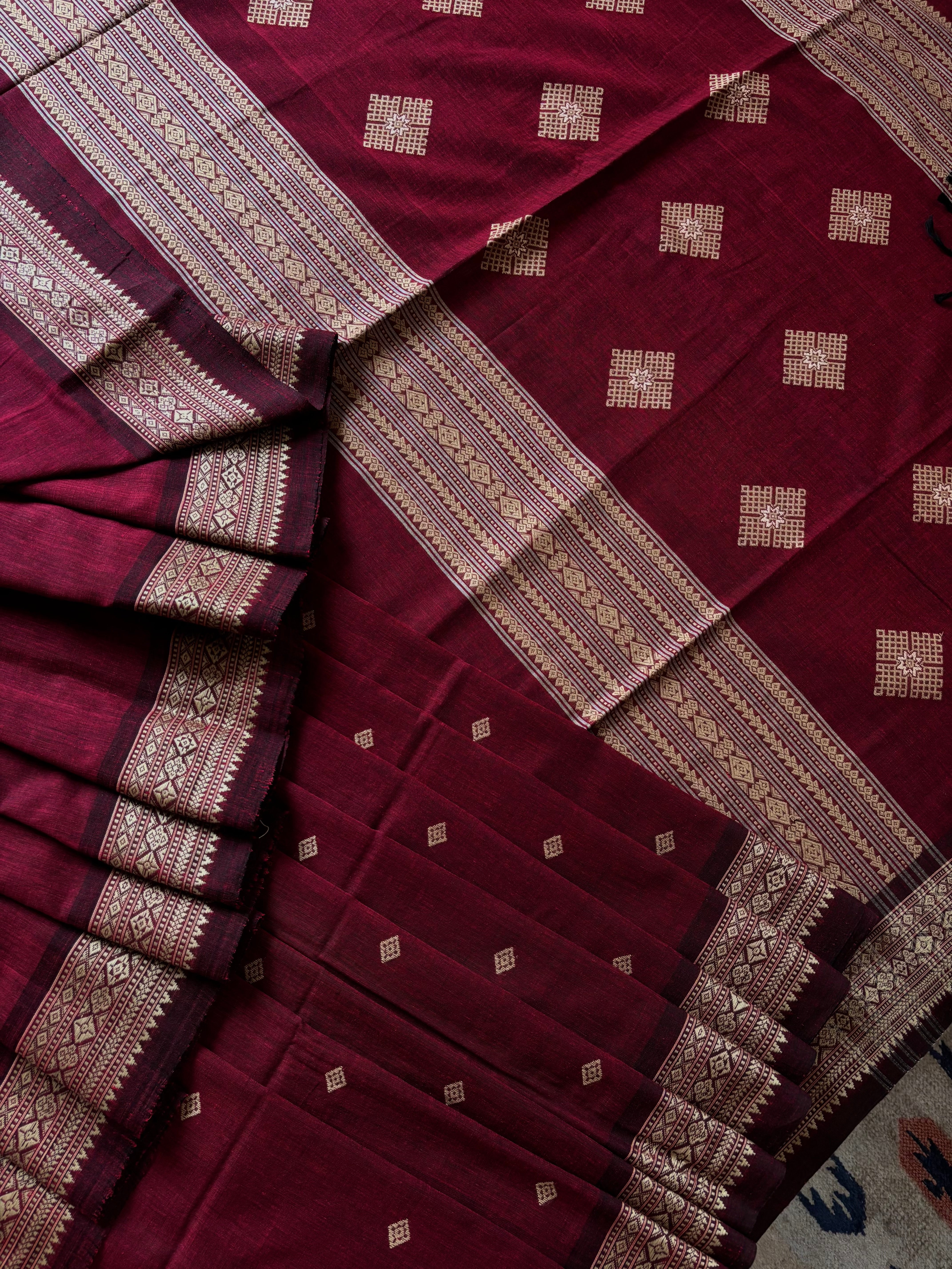 Handwoven Maroon Phulia Cotton Saree