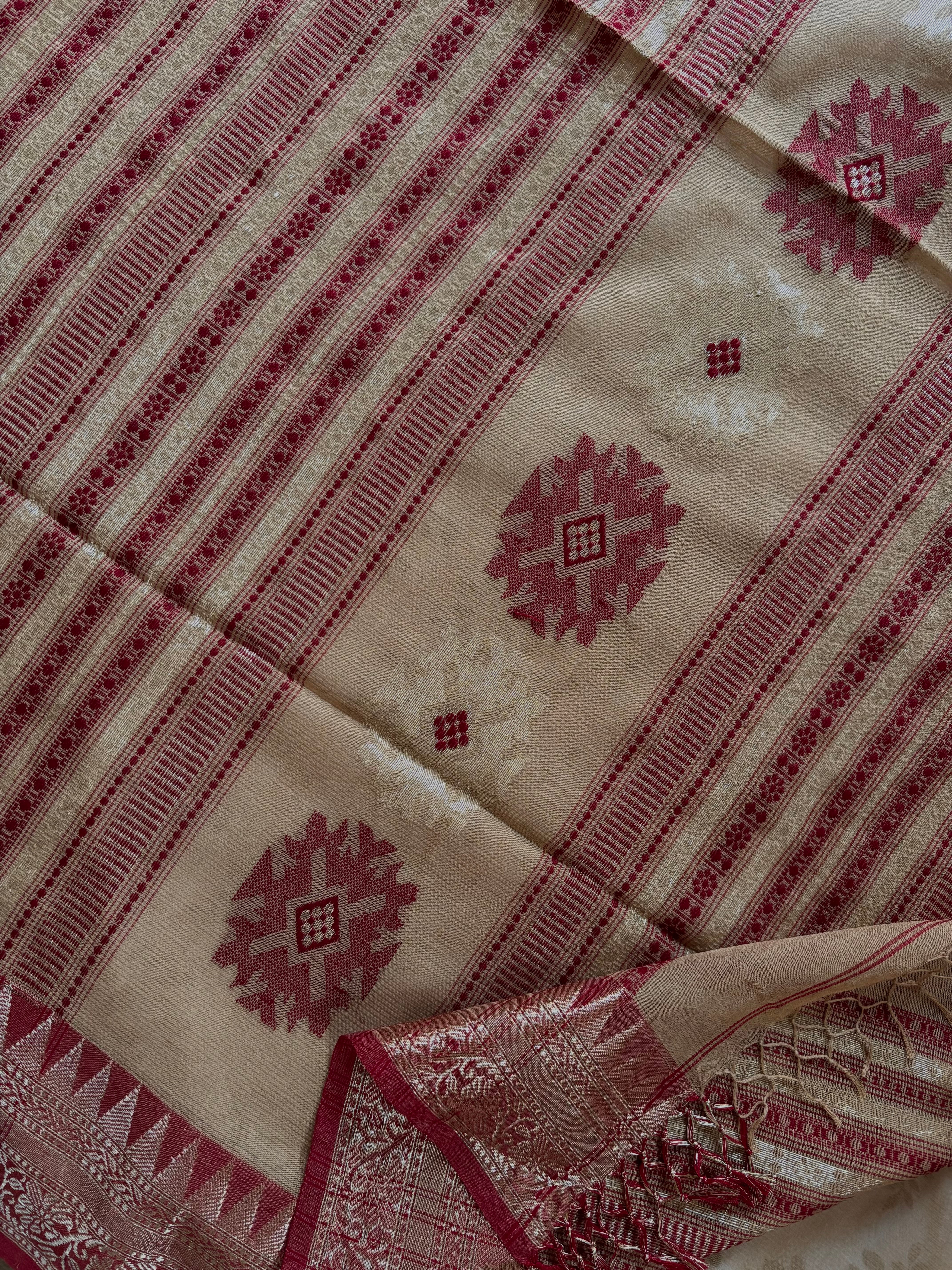 Handwoven Beige Maroon Phulia Cotton Saree