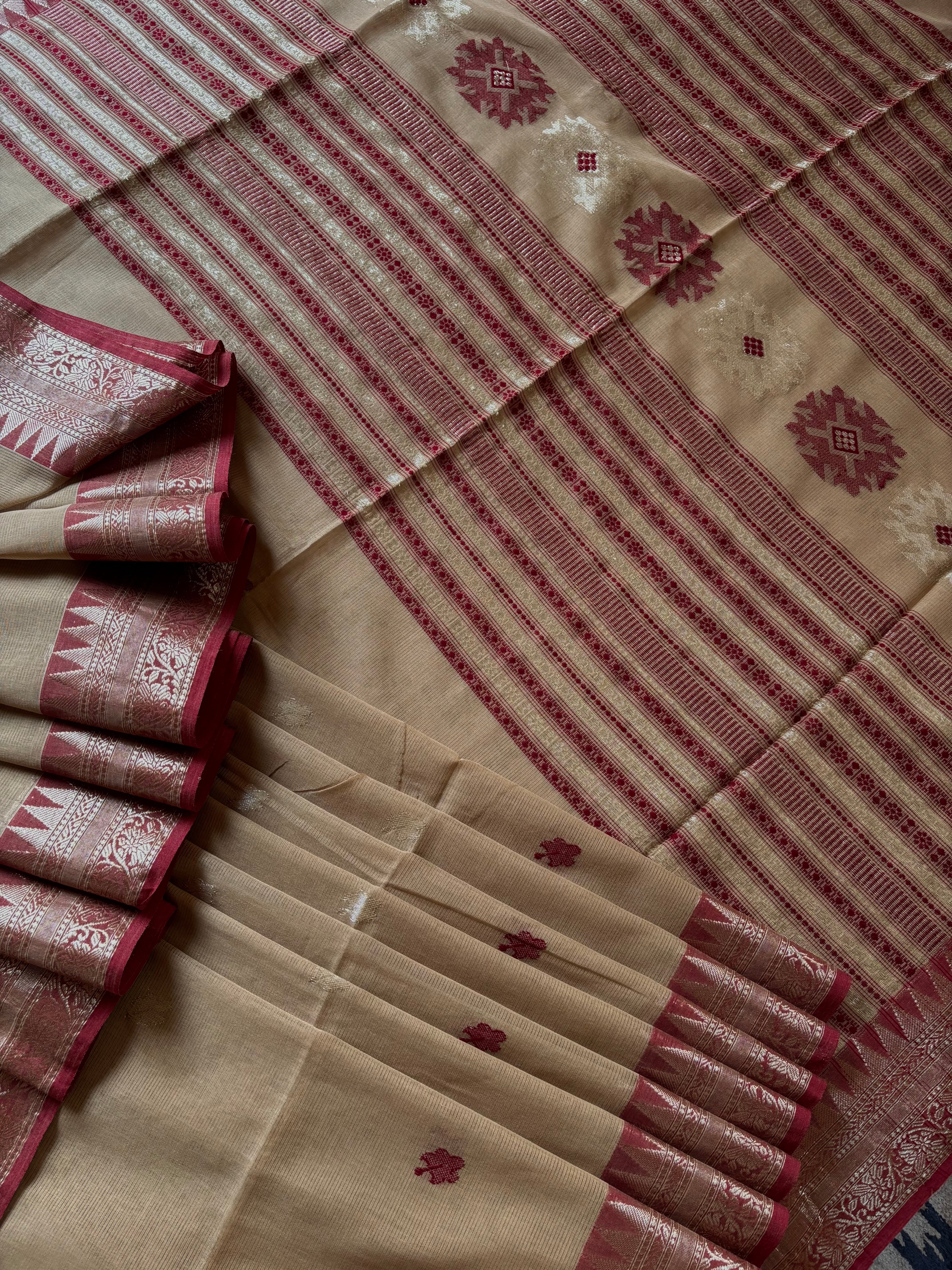Handwoven Beige Maroon Phulia Cotton Saree
