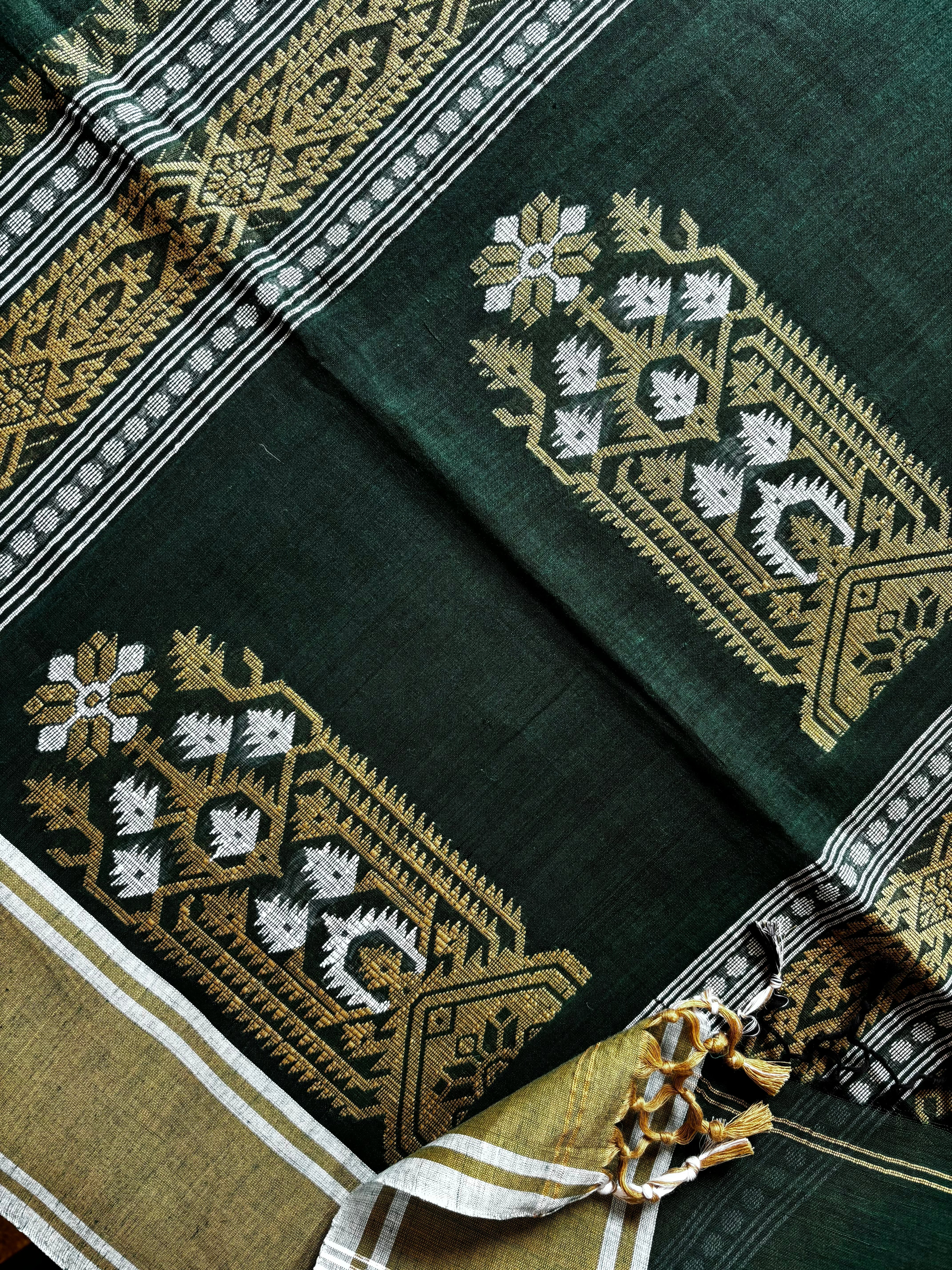 Handwoven Green Colour Cotton Jamdani Saree