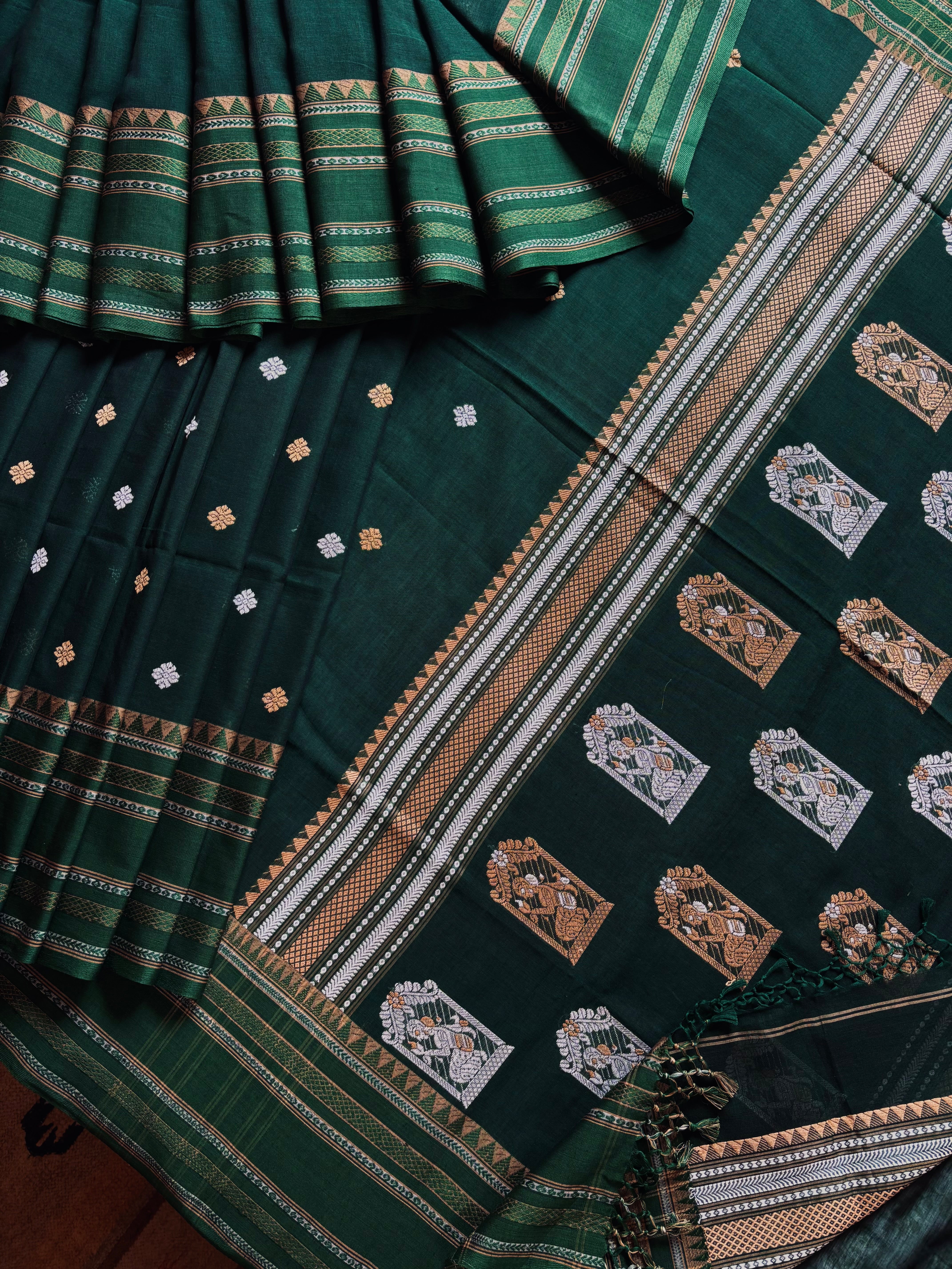 Handwoven Dark Bottle Green Phulia Cotton Saree