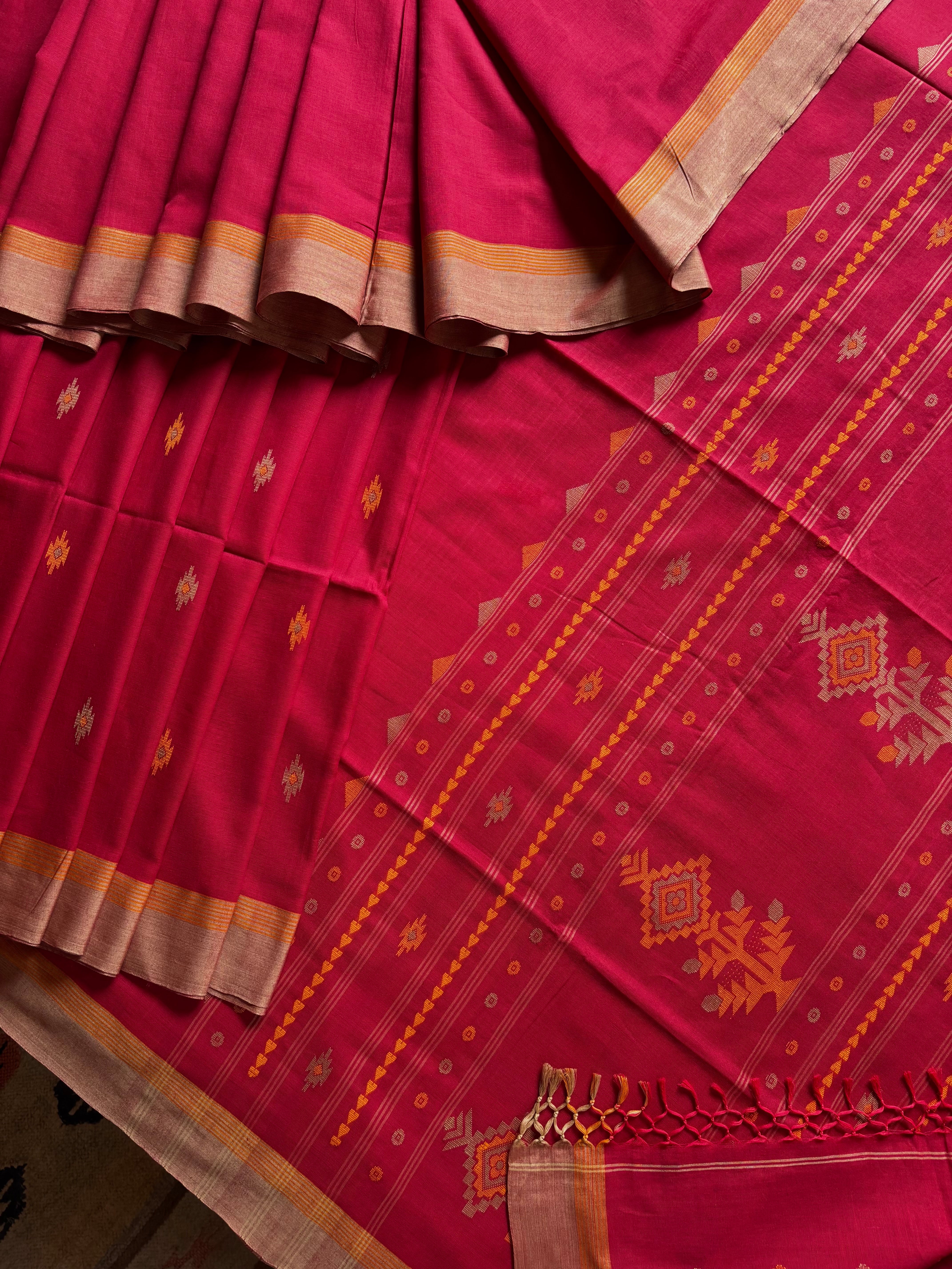 Handwoven Red and Maroon Mixed Colour Cotton Jamdani Saree