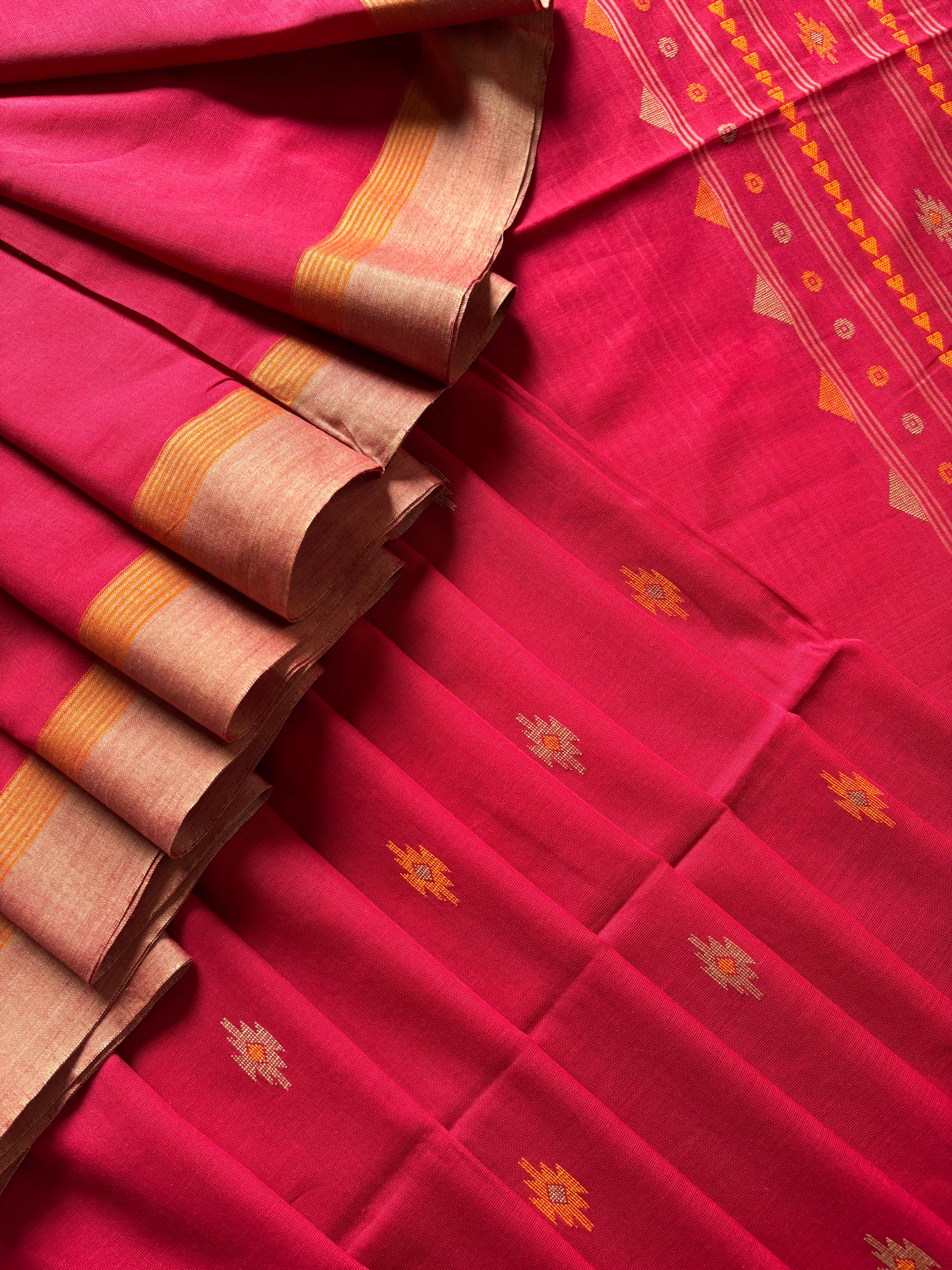 Handwoven Red and Maroon Mixed Colour Cotton Jamdani Saree