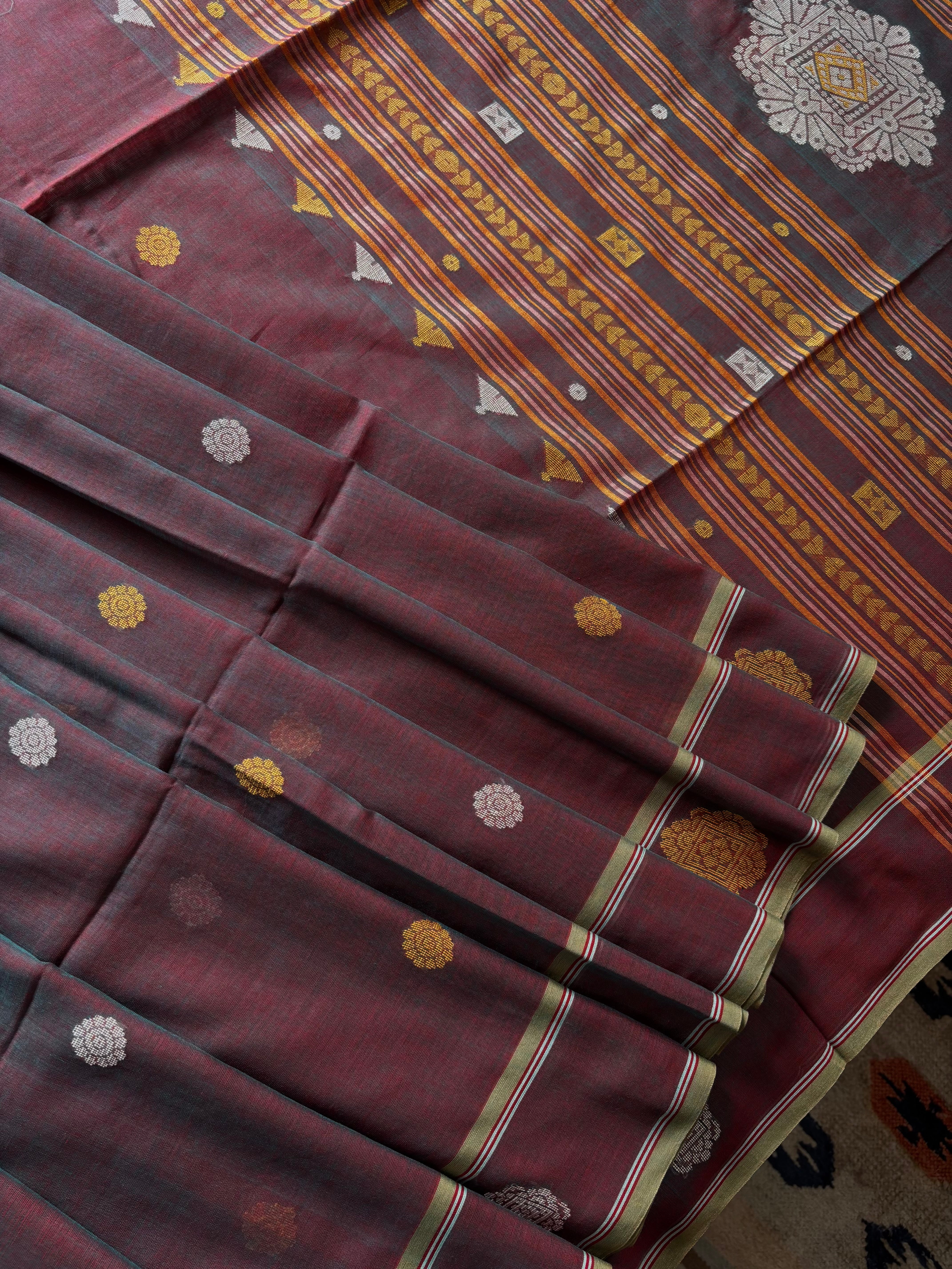 Handwoven Red Rama Green Dual Toned Cotton Jamdani Saree