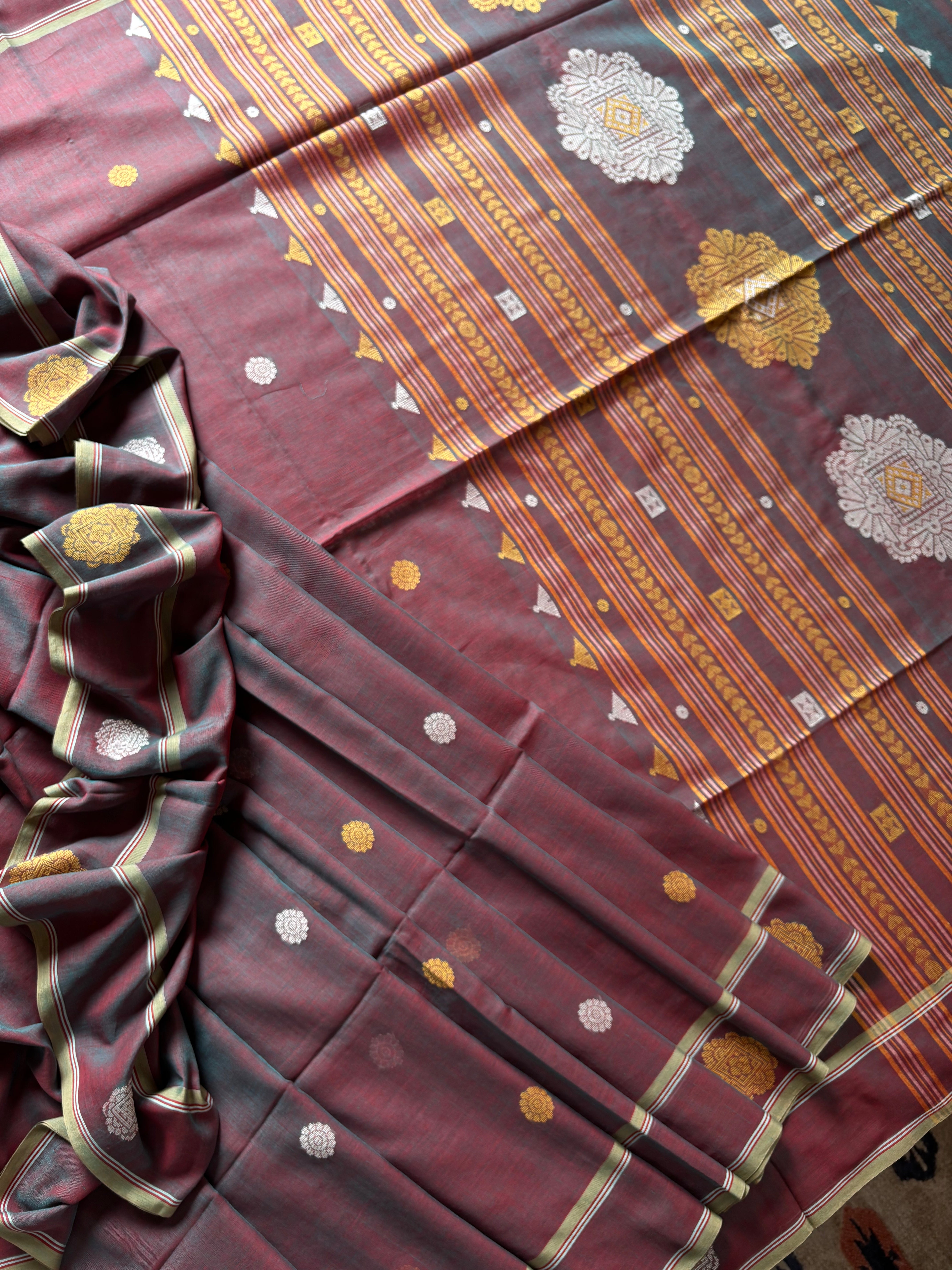 Handwoven Red Rama Green Dual Toned Cotton Jamdani Saree