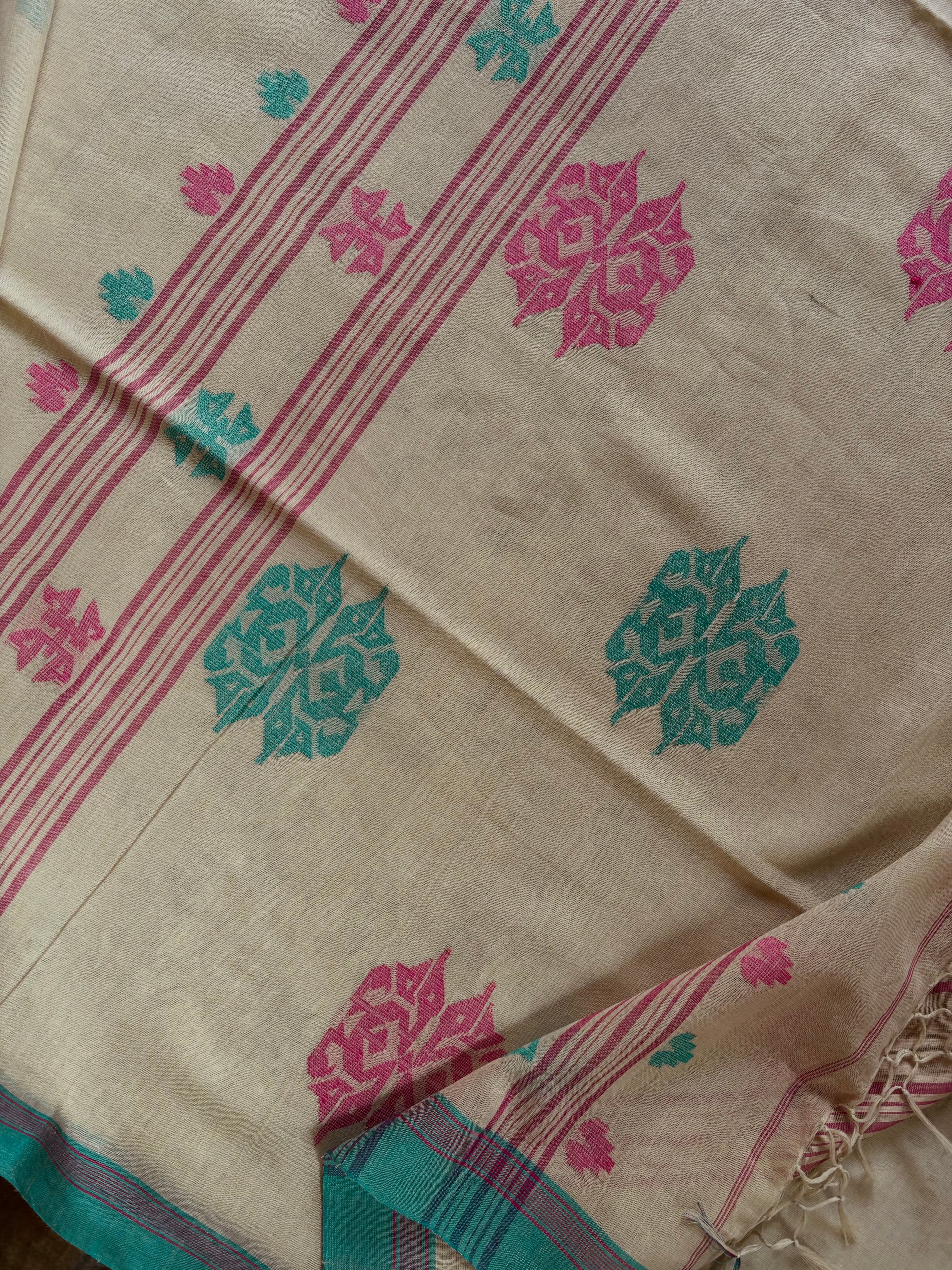 Handwoven Beige Colour Cotton Jamdani Saree