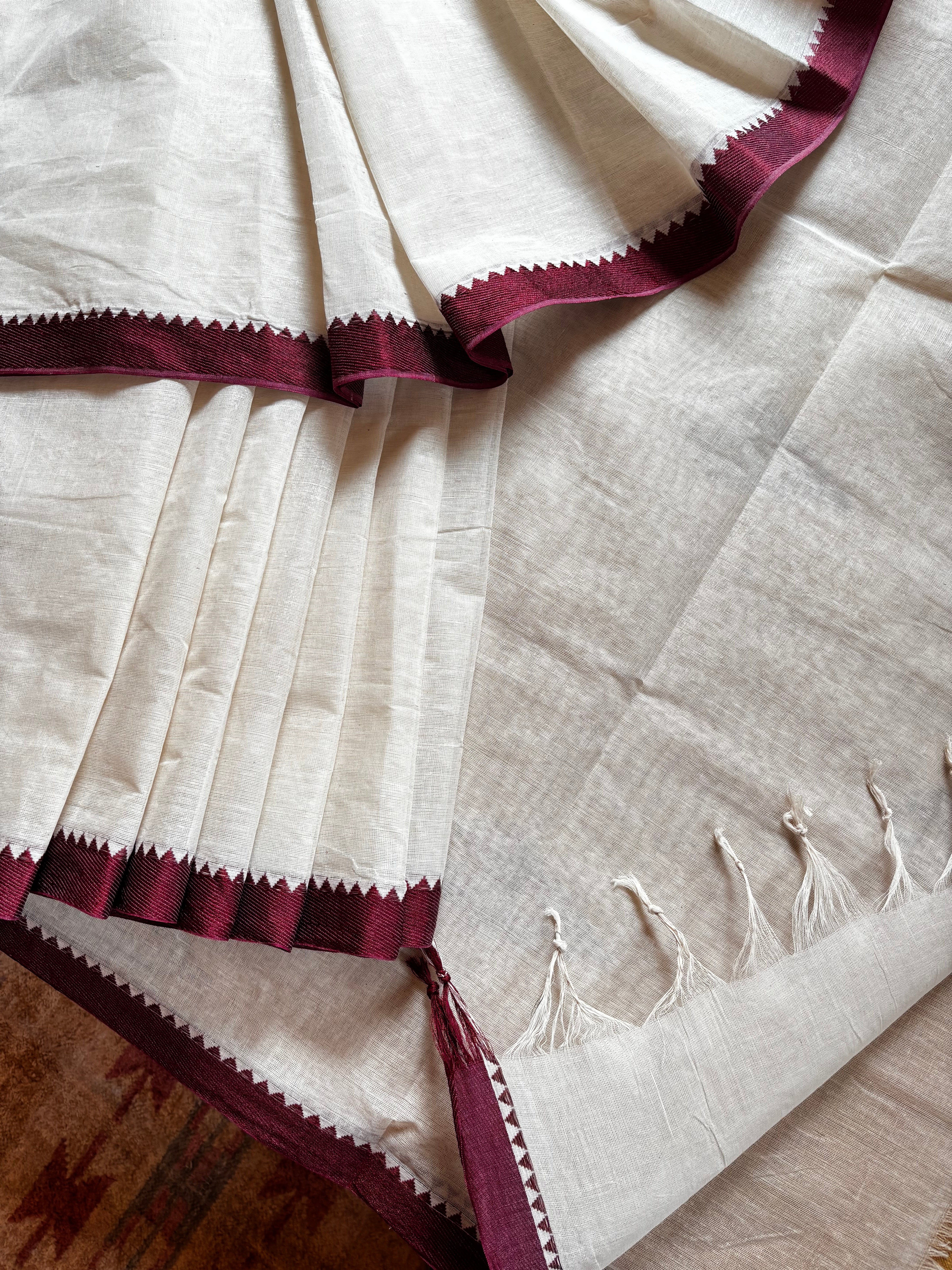 Handwoven Satin Border Dhonekhali Cotton Saree