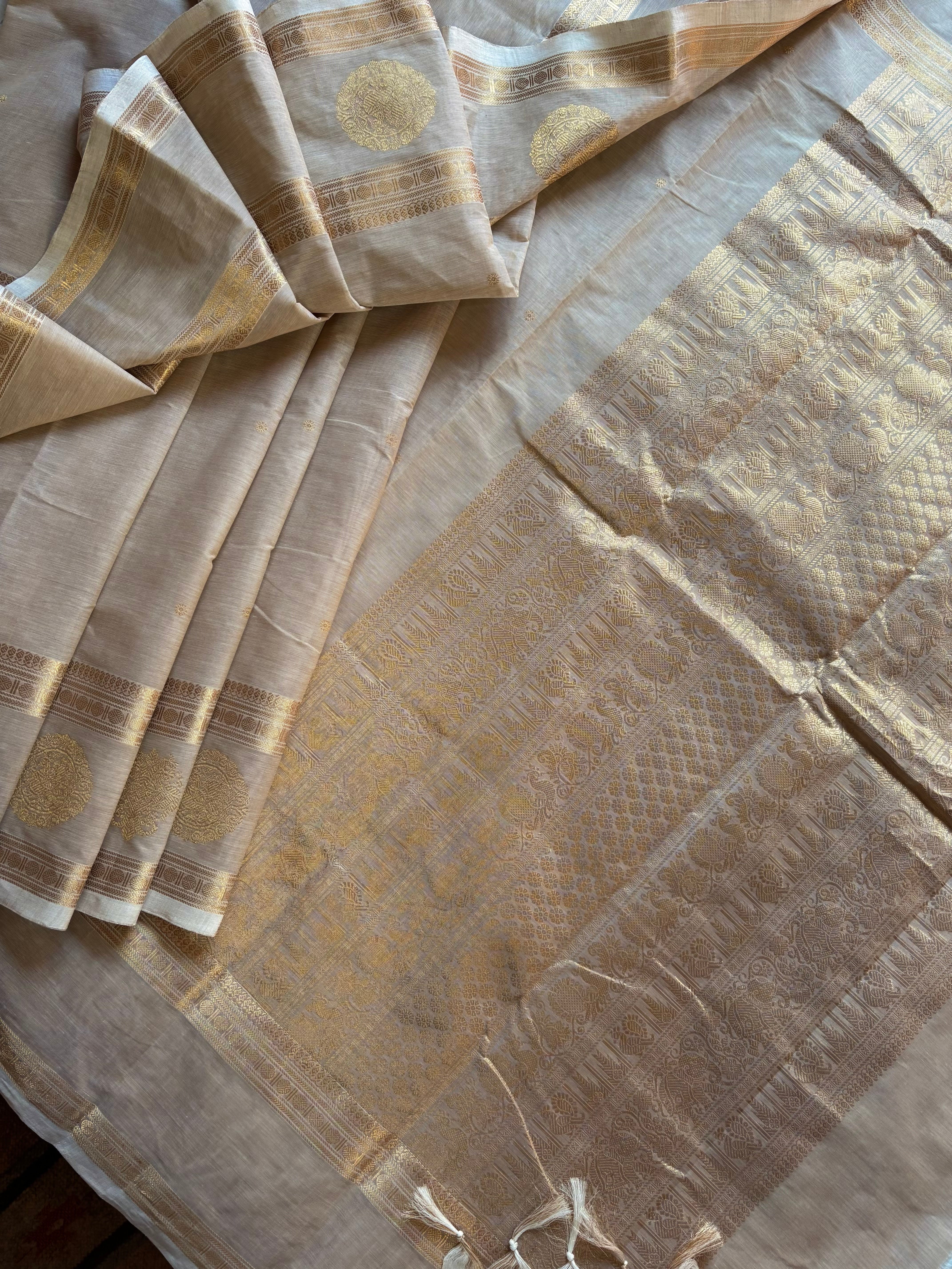 Handwoven Light Beige Cotton Kanchipuram Saree