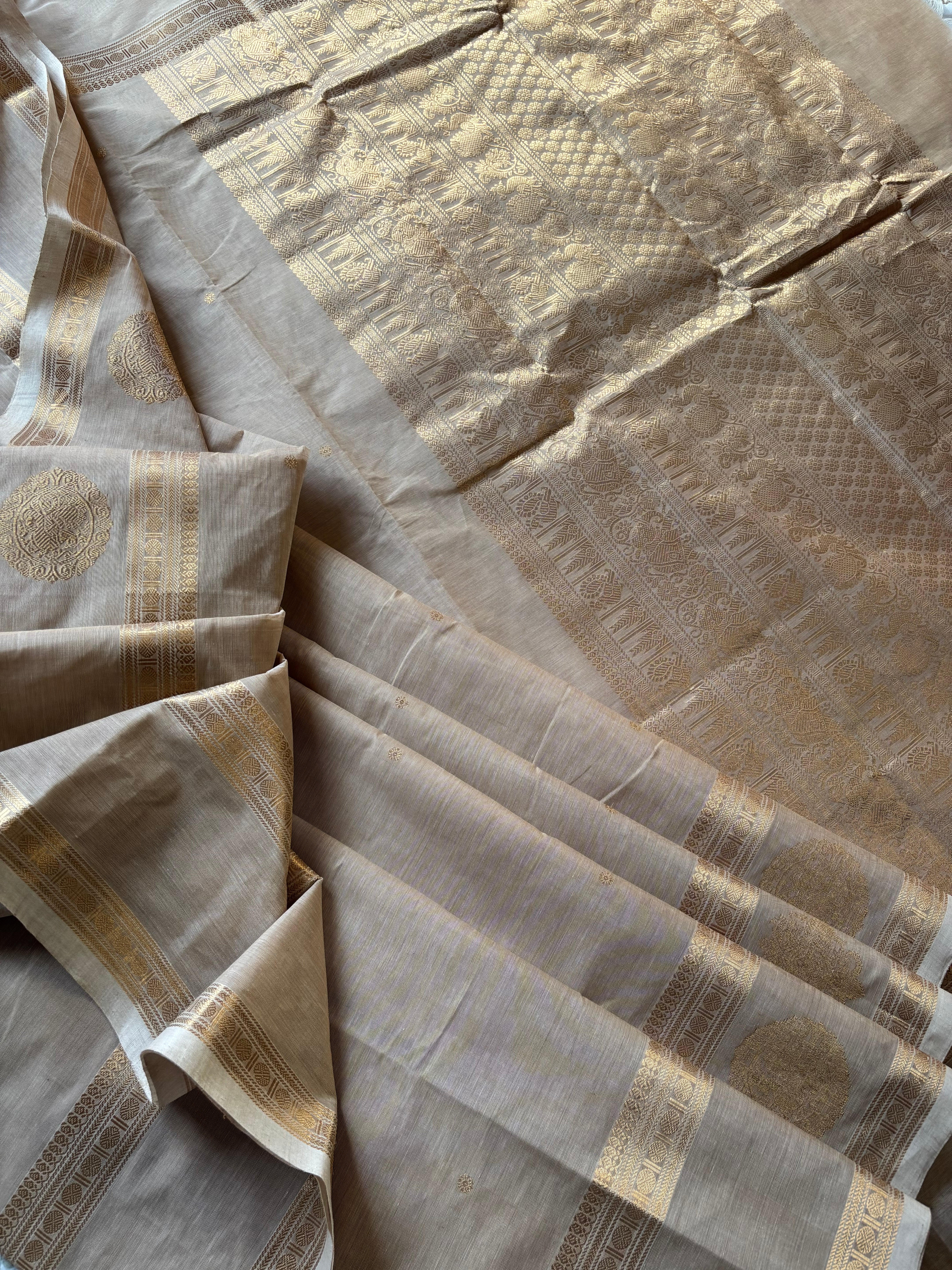 Handwoven Light Beige Cotton Kanchipuram Saree