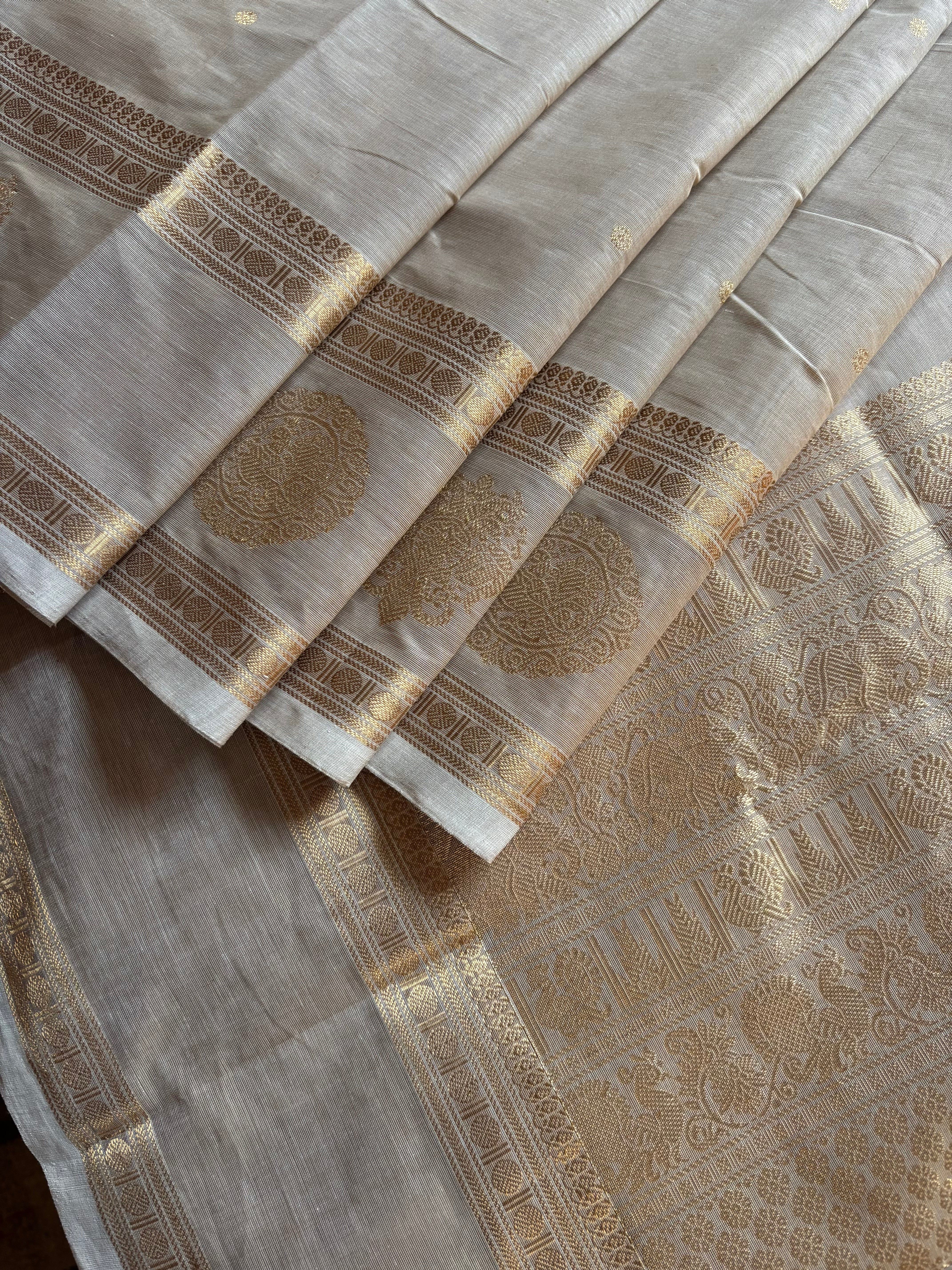 Handwoven Light Beige Cotton Kanchipuram Saree