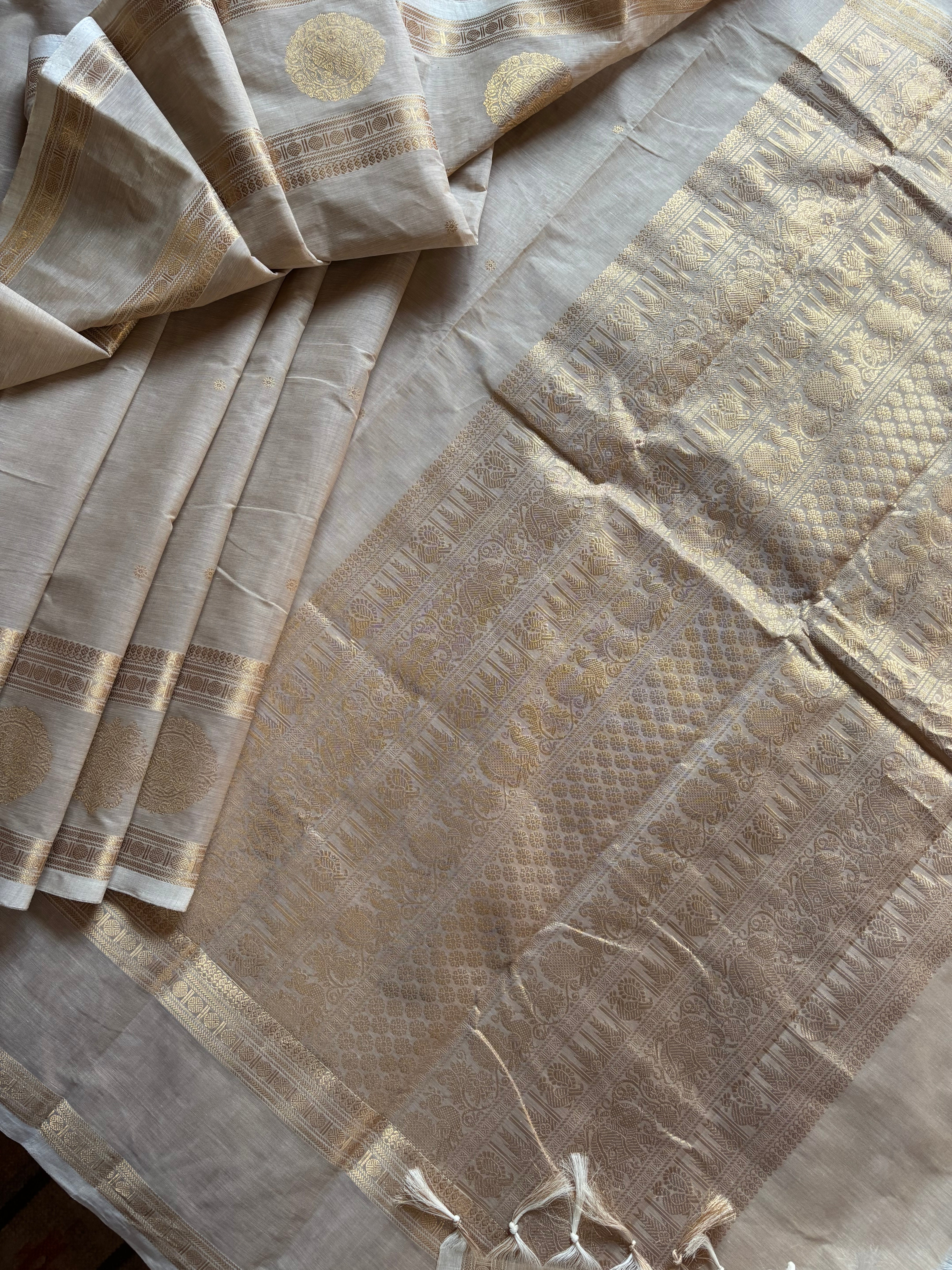 Handwoven Light Beige Cotton Kanchipuram Saree