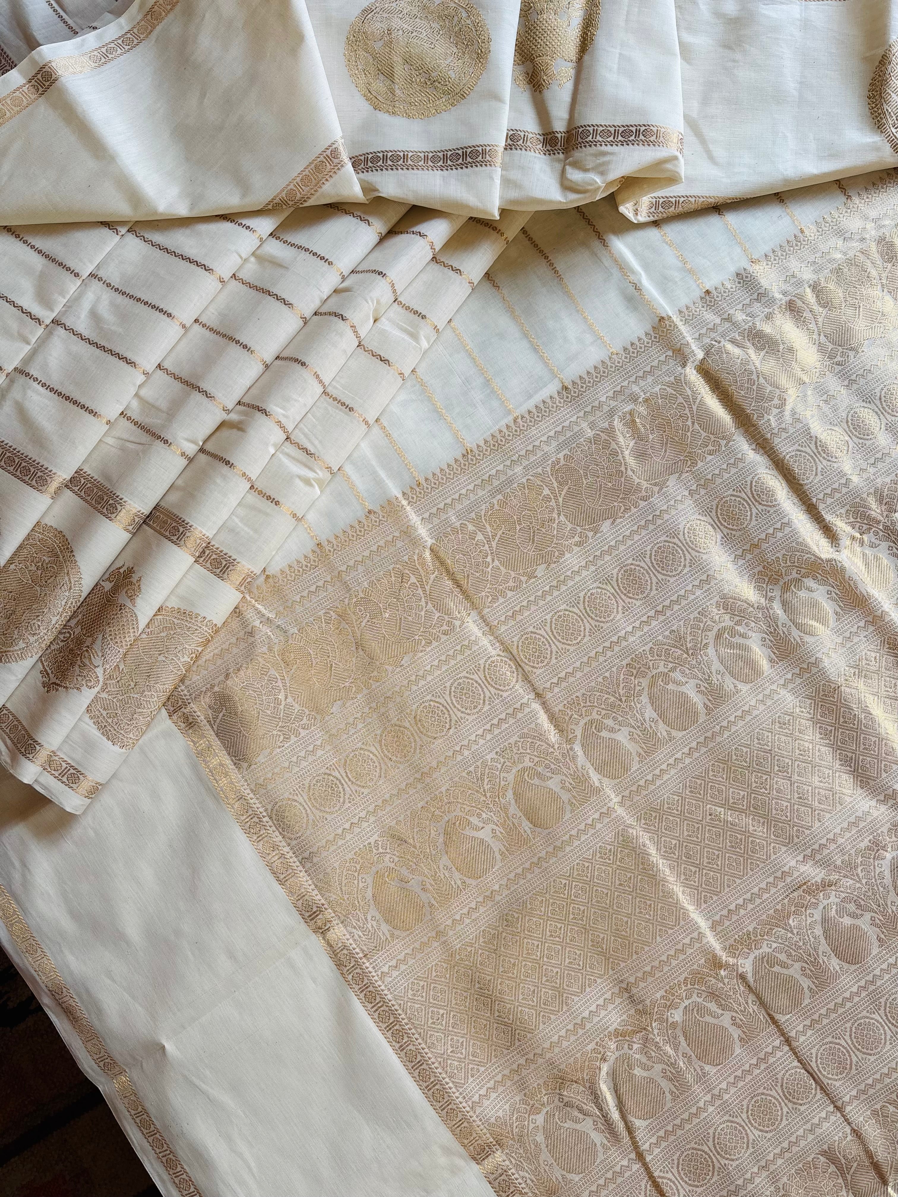 Handwoven Offwhite Gold Cotton Kanchipuram Saree
