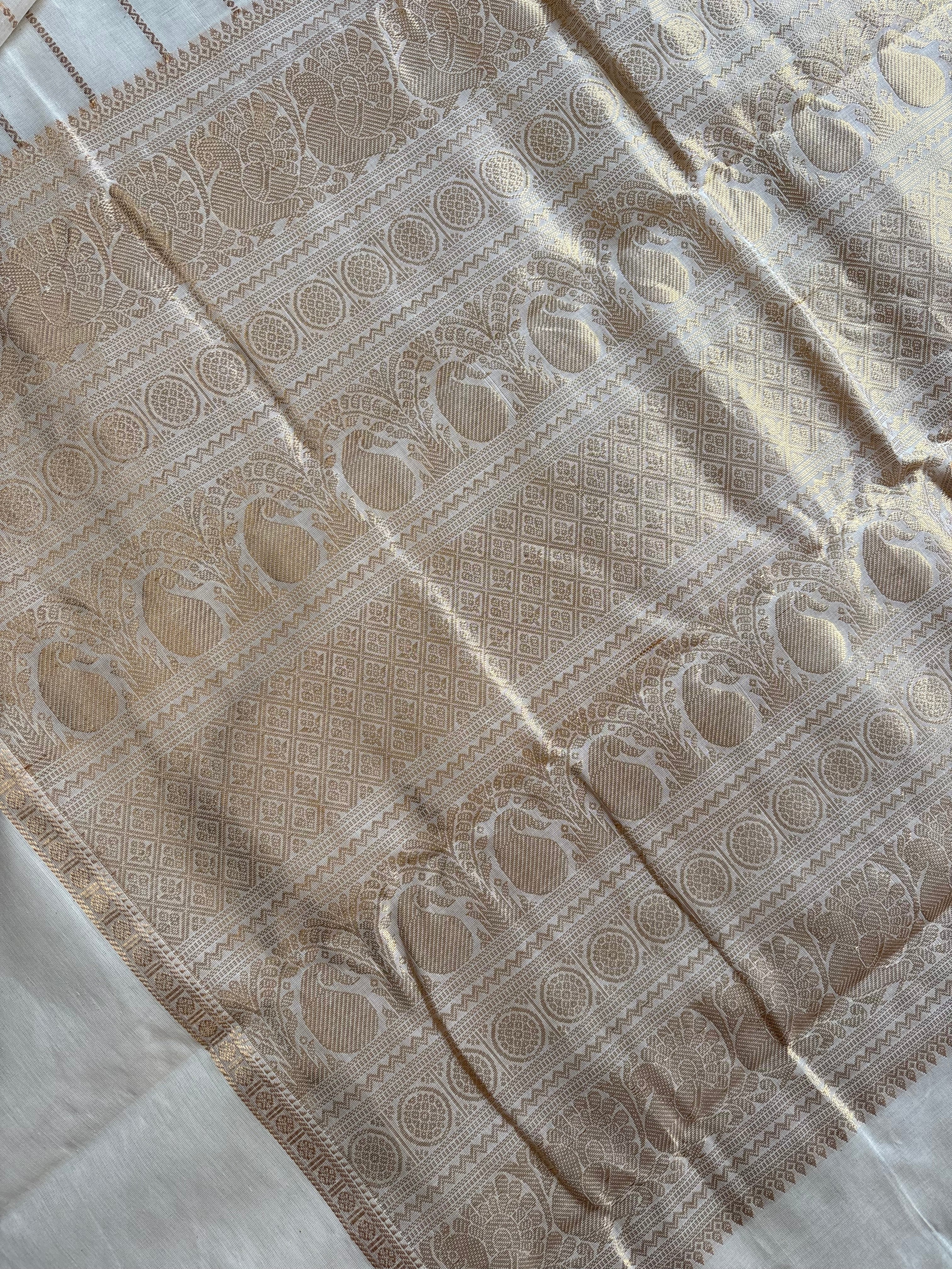 Handwoven Offwhite Gold Cotton Kanchipuram Saree