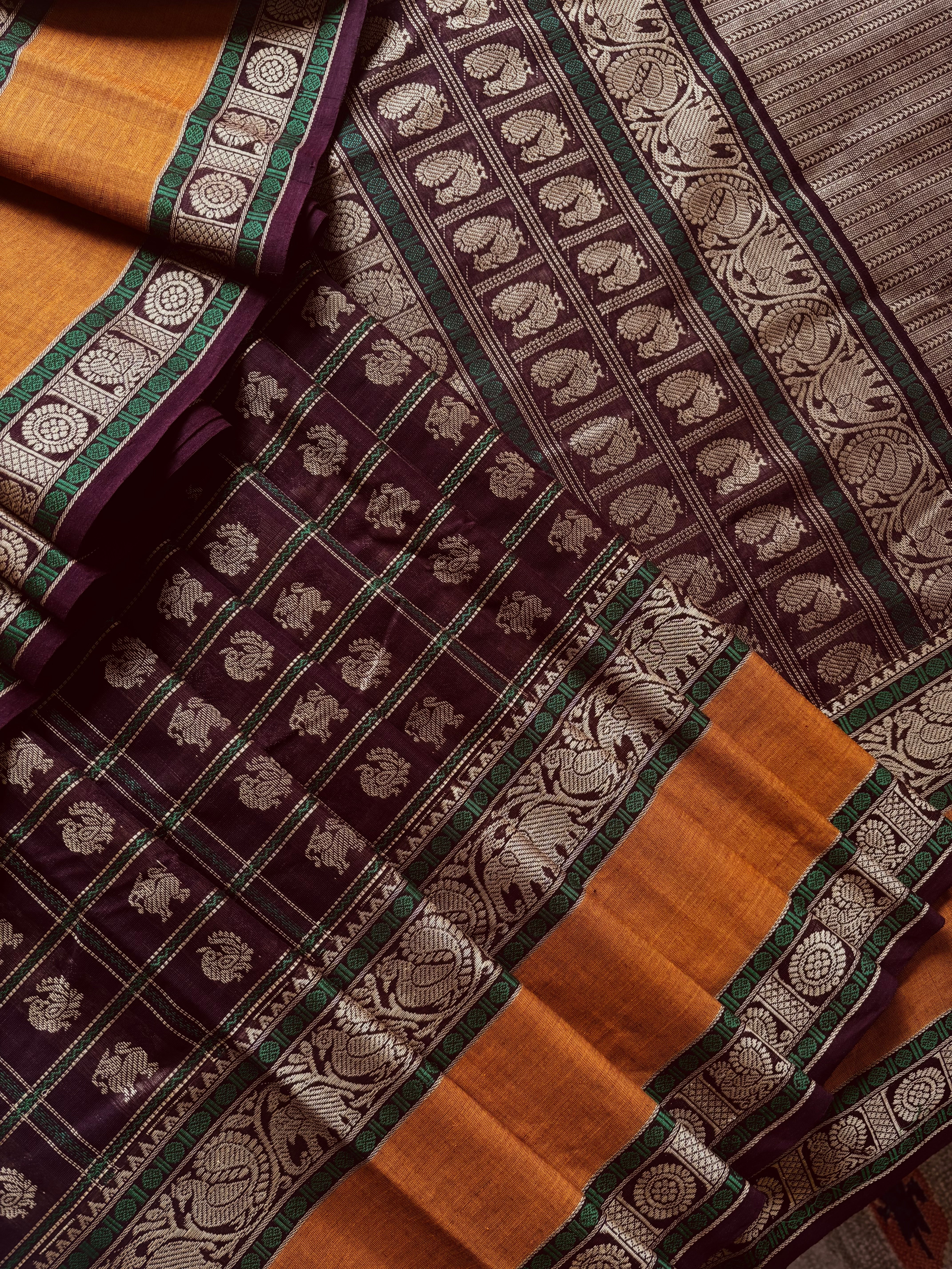 Handwoven Plum Colour Kanchipuram  Aayirum Butta Cotton Saree