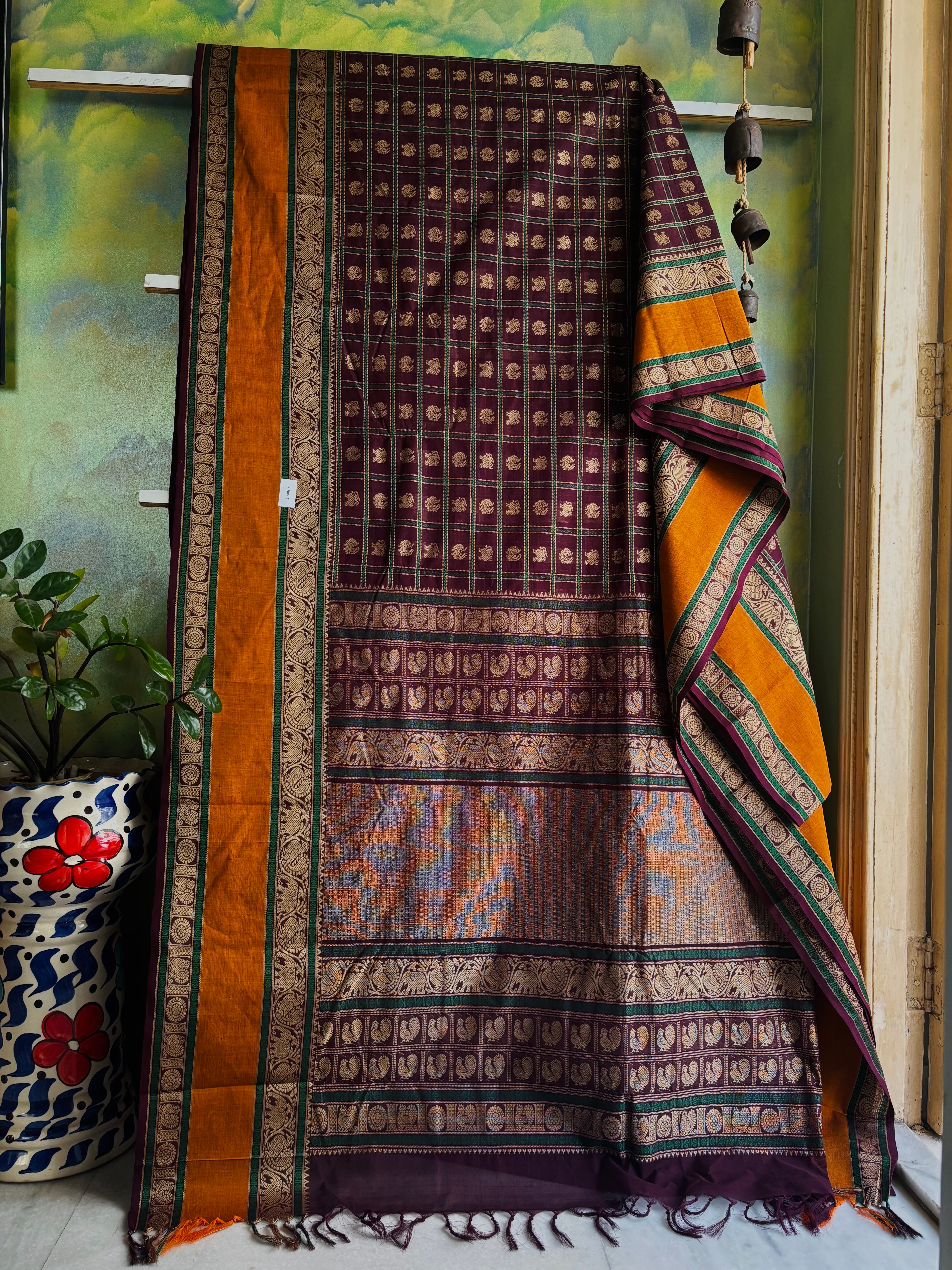 Handwoven Plum Colour Kanchipuram  Aayirum Butta Cotton Saree