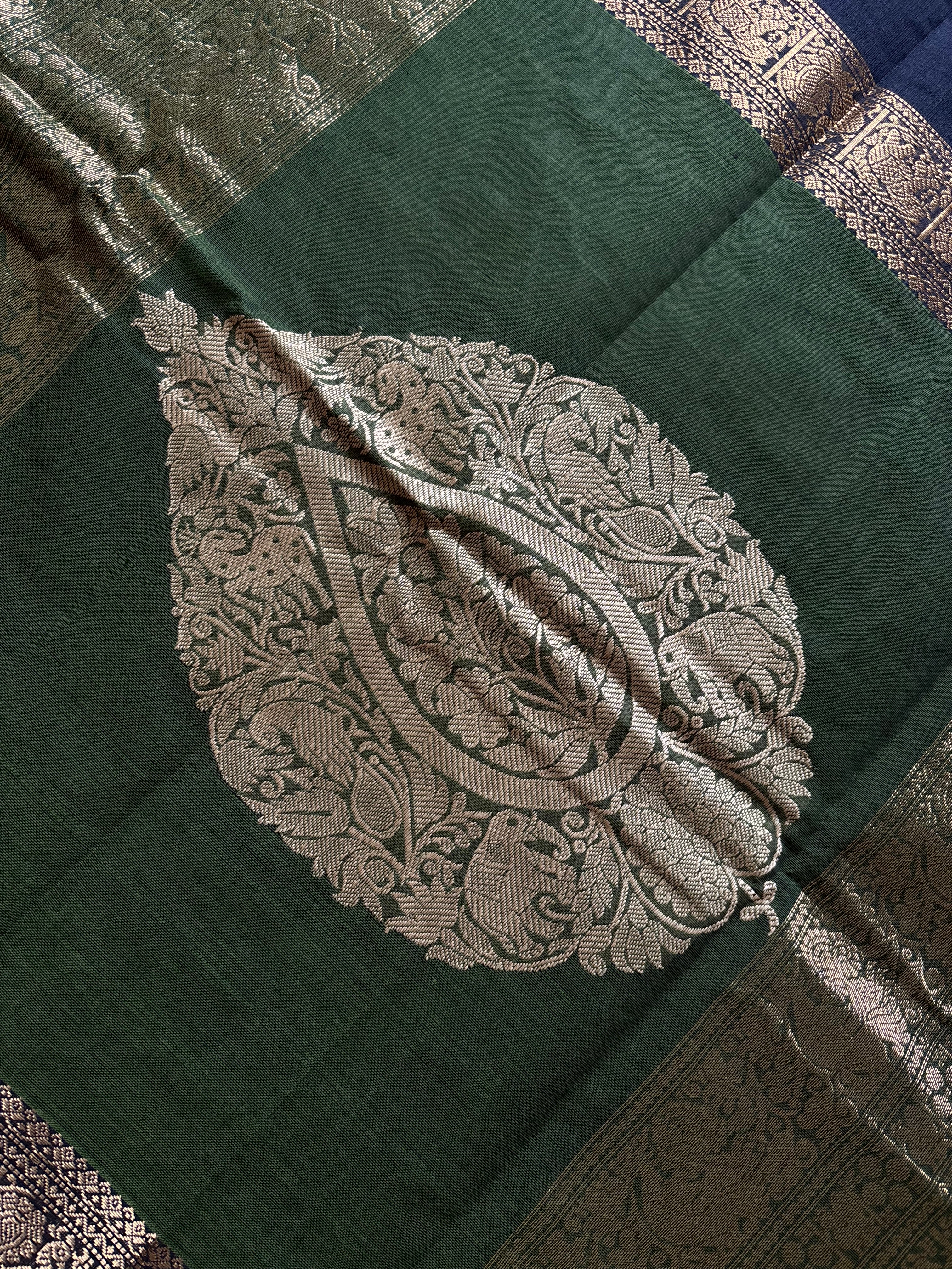 Handwoven Green Black Cotton Kanchipuram Saree