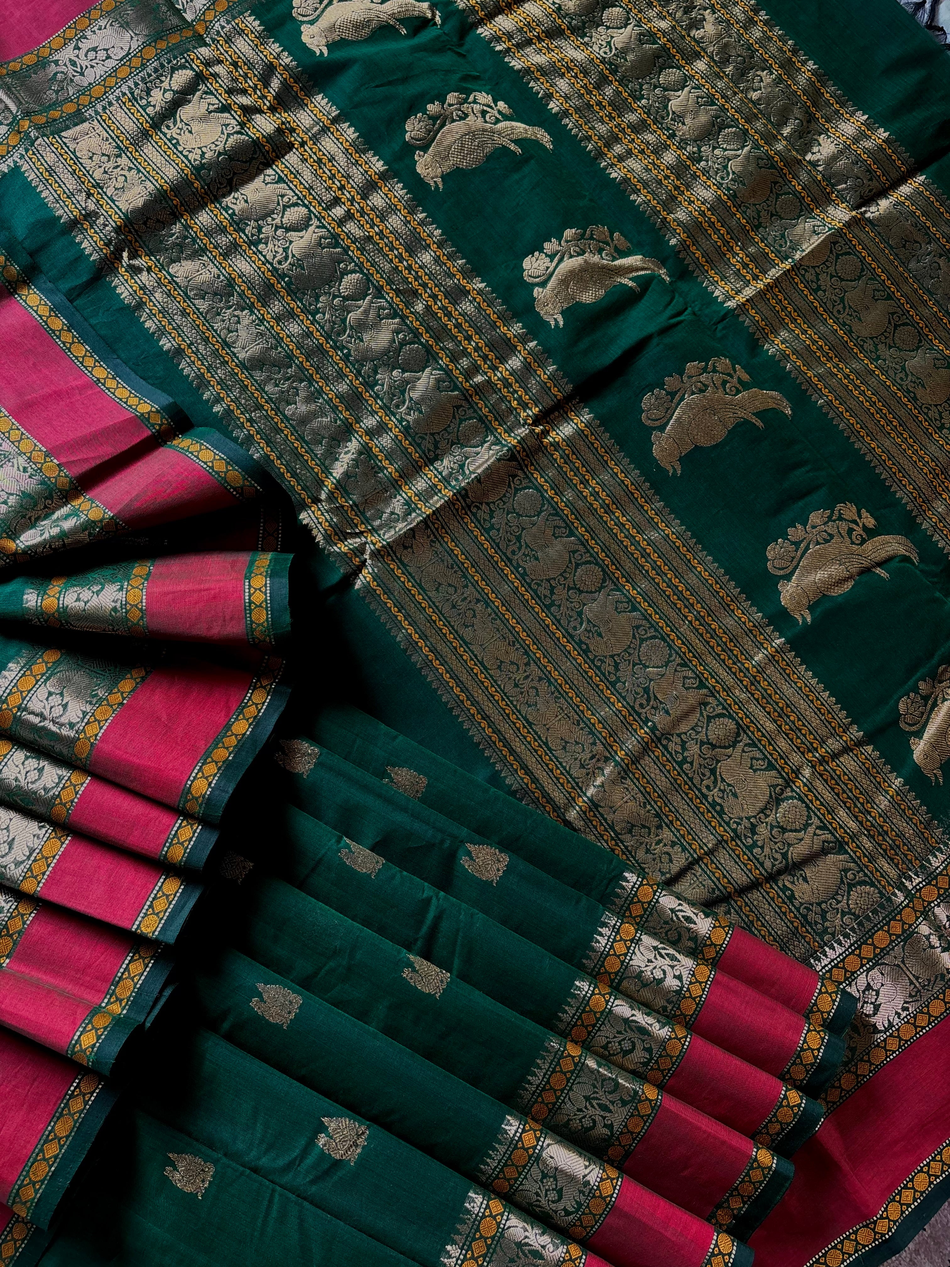 Handwoven Emerald Green Colour Cotton Kanchipuram Saree