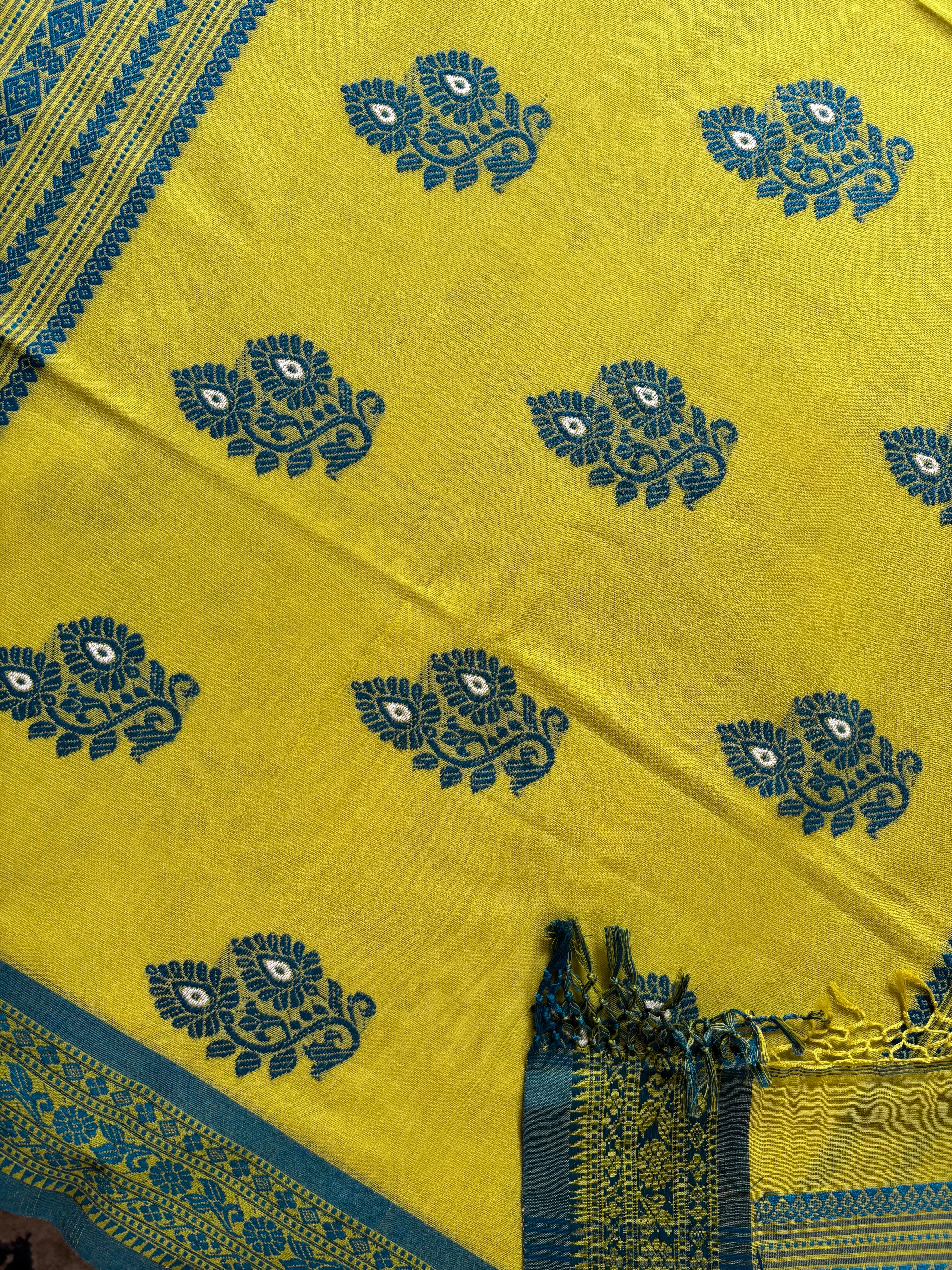 Handwoven Lime Green Colour Phulia Cotton Saree
