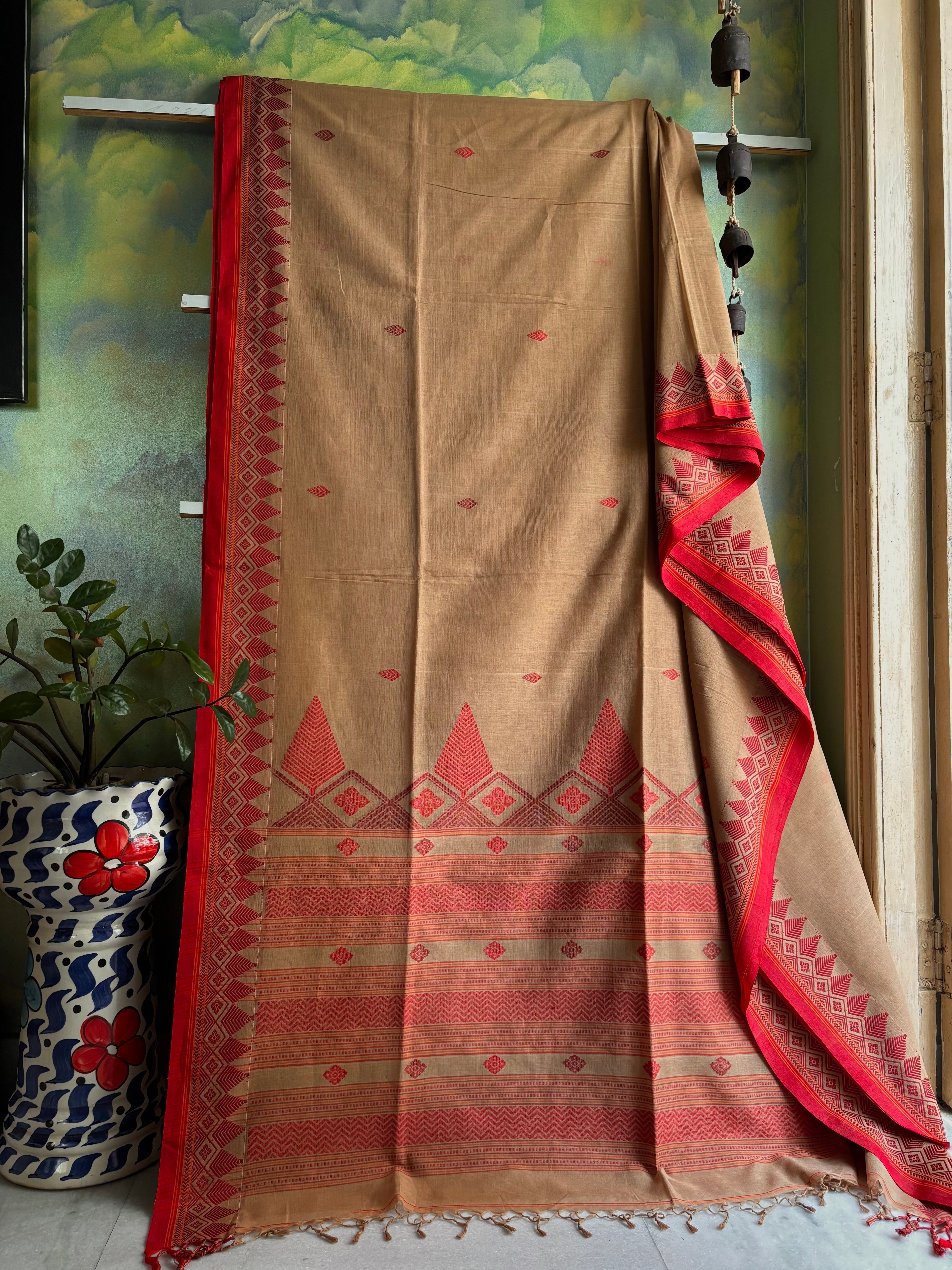 Handwoven Beige Red Colour Phulia Cotton Saree
