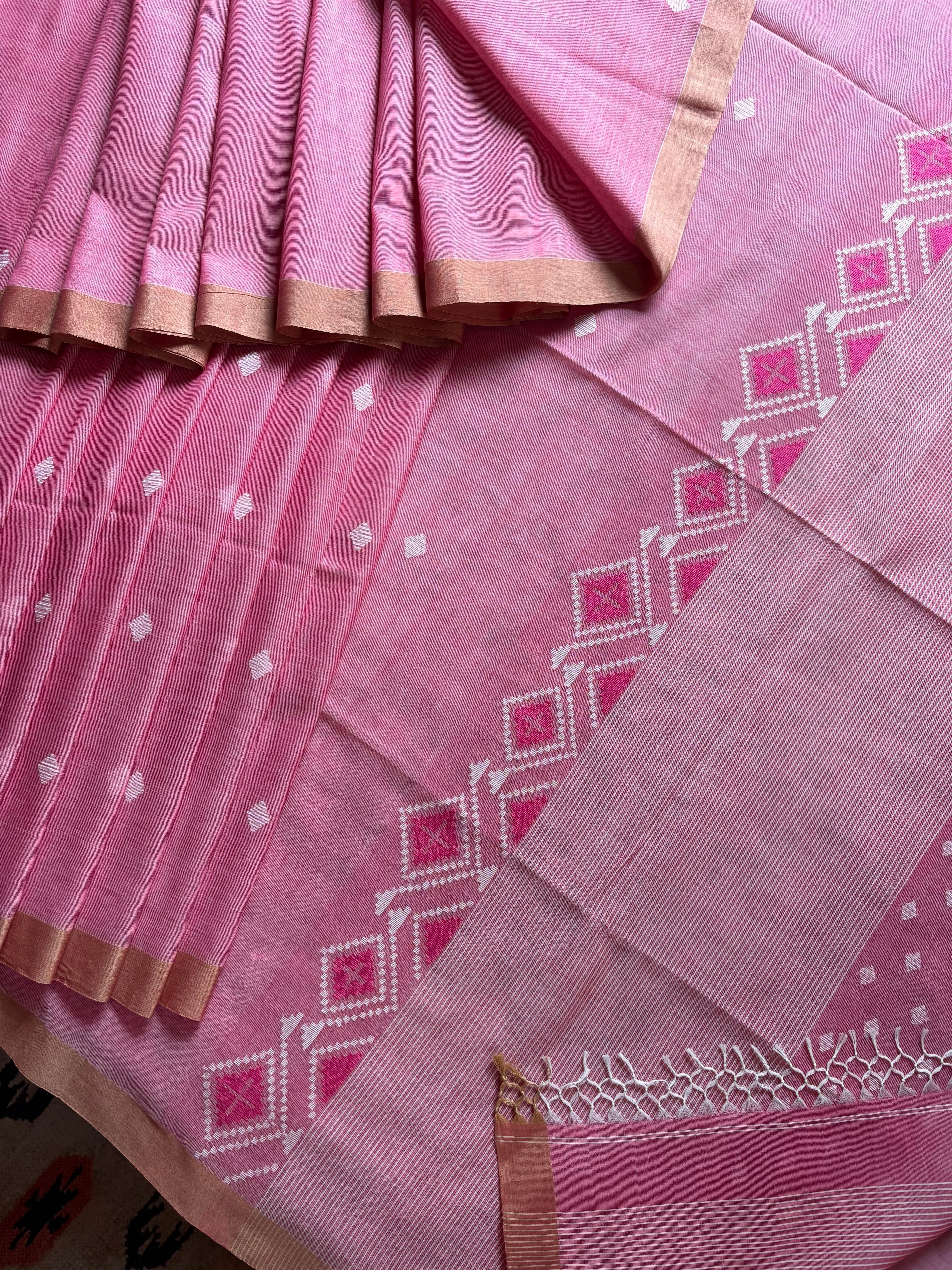 Handwoven Light Pink Cotton Jamdani Saree