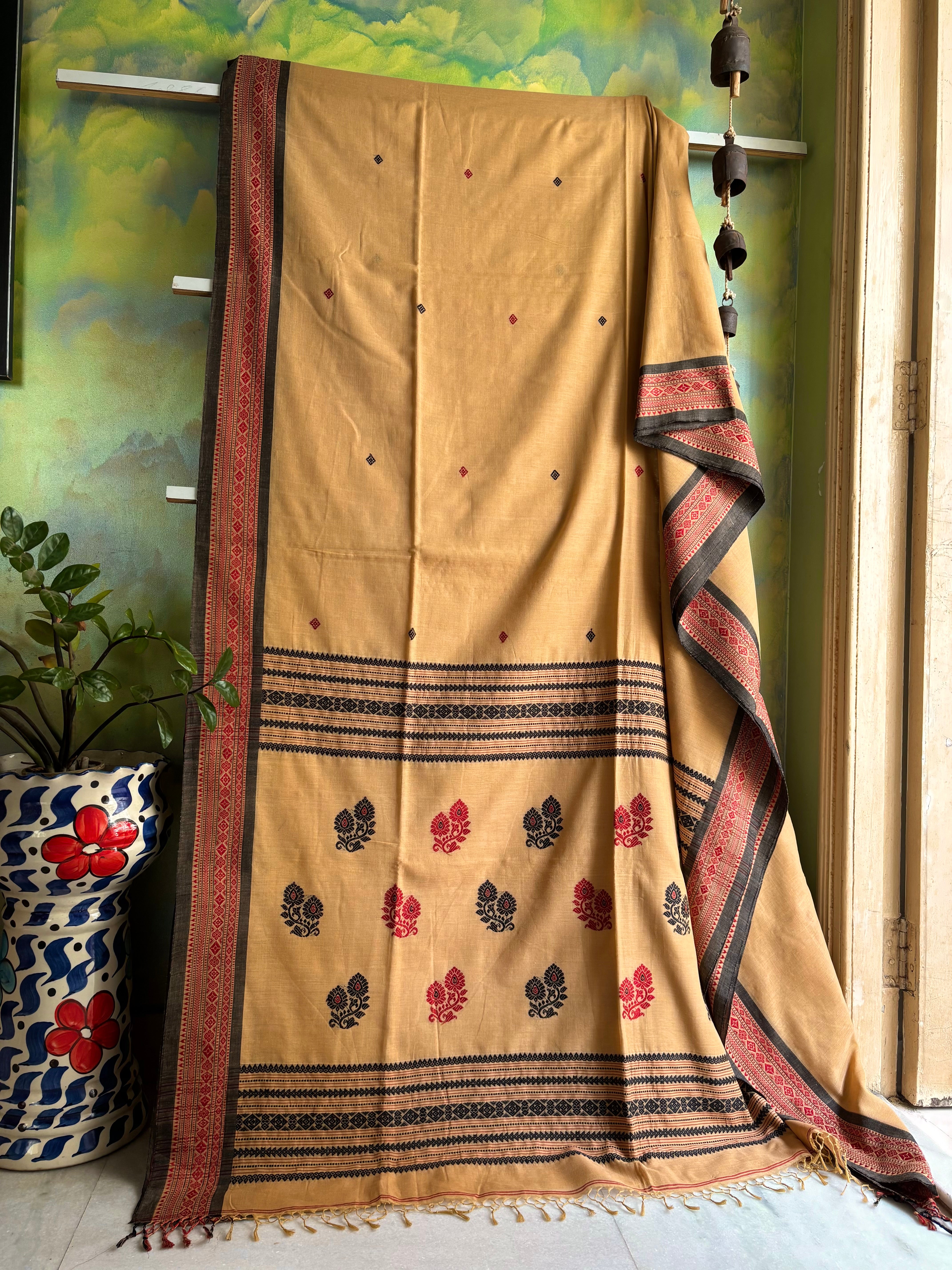 Handwoven Beige Red Black Colour Phulia Cotton Saree