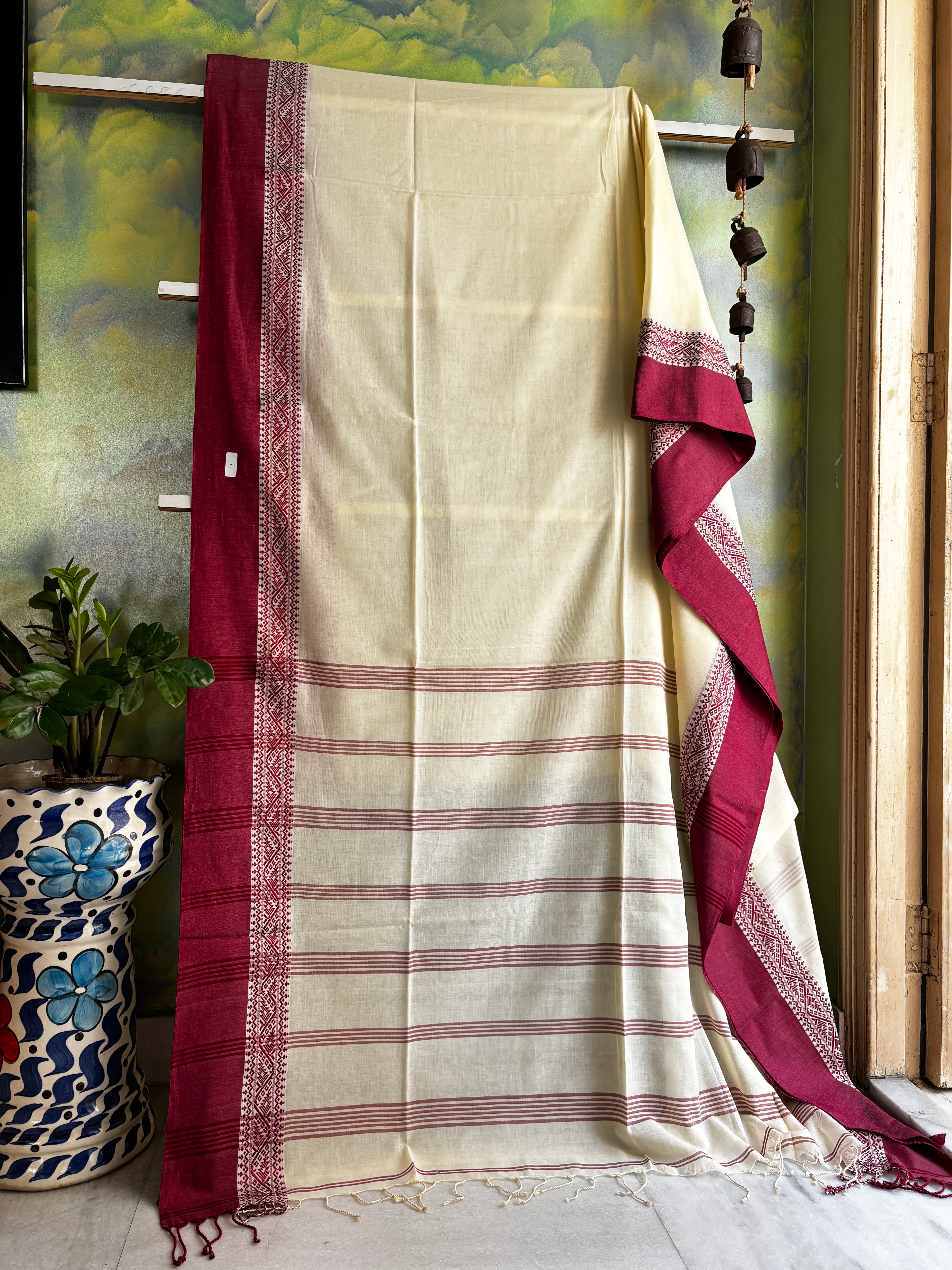 Handwoven Cream Colour Phulia Cotton Saree
