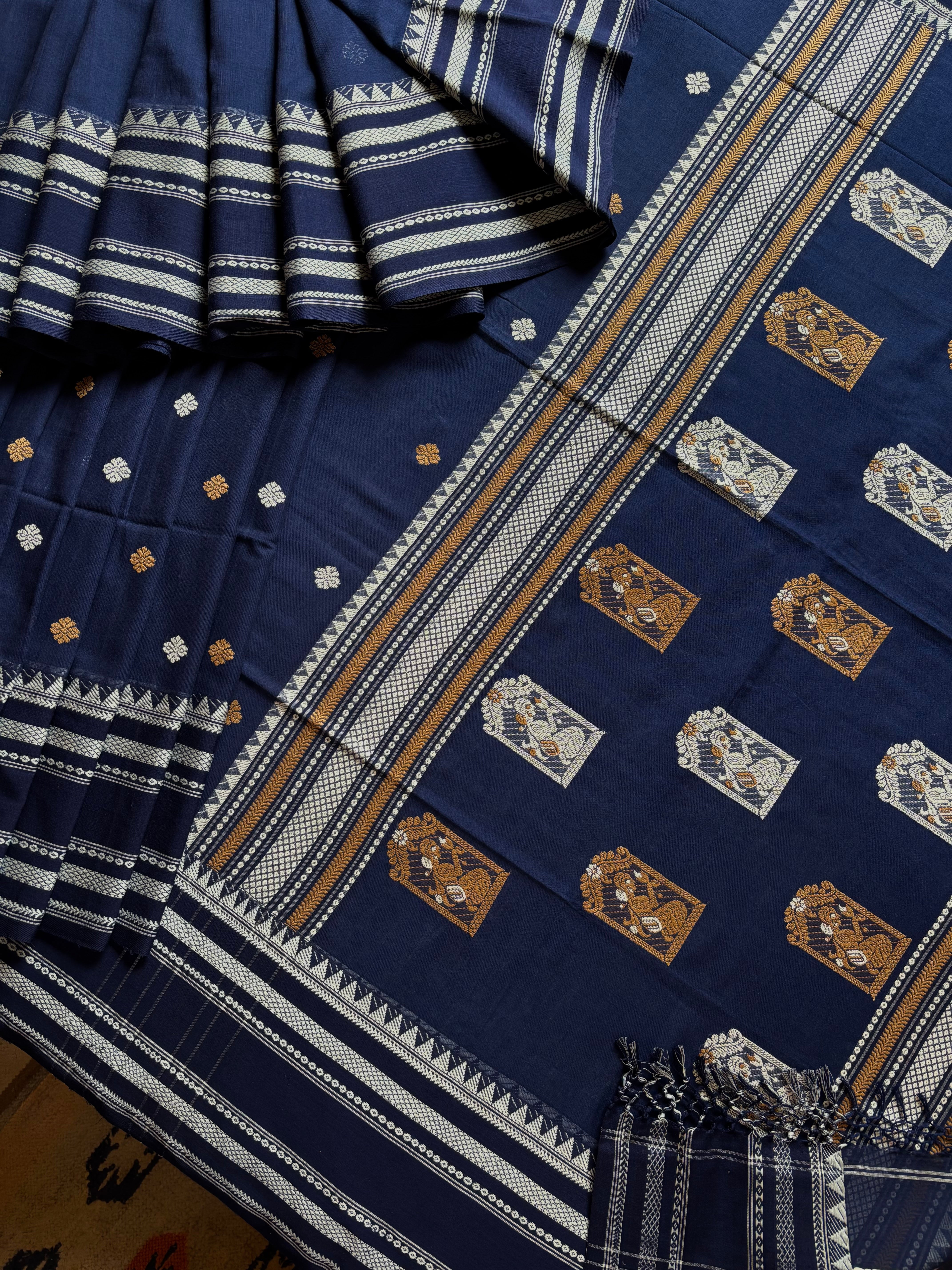 Handwoven Navy Colour Phulia Cotton Saree