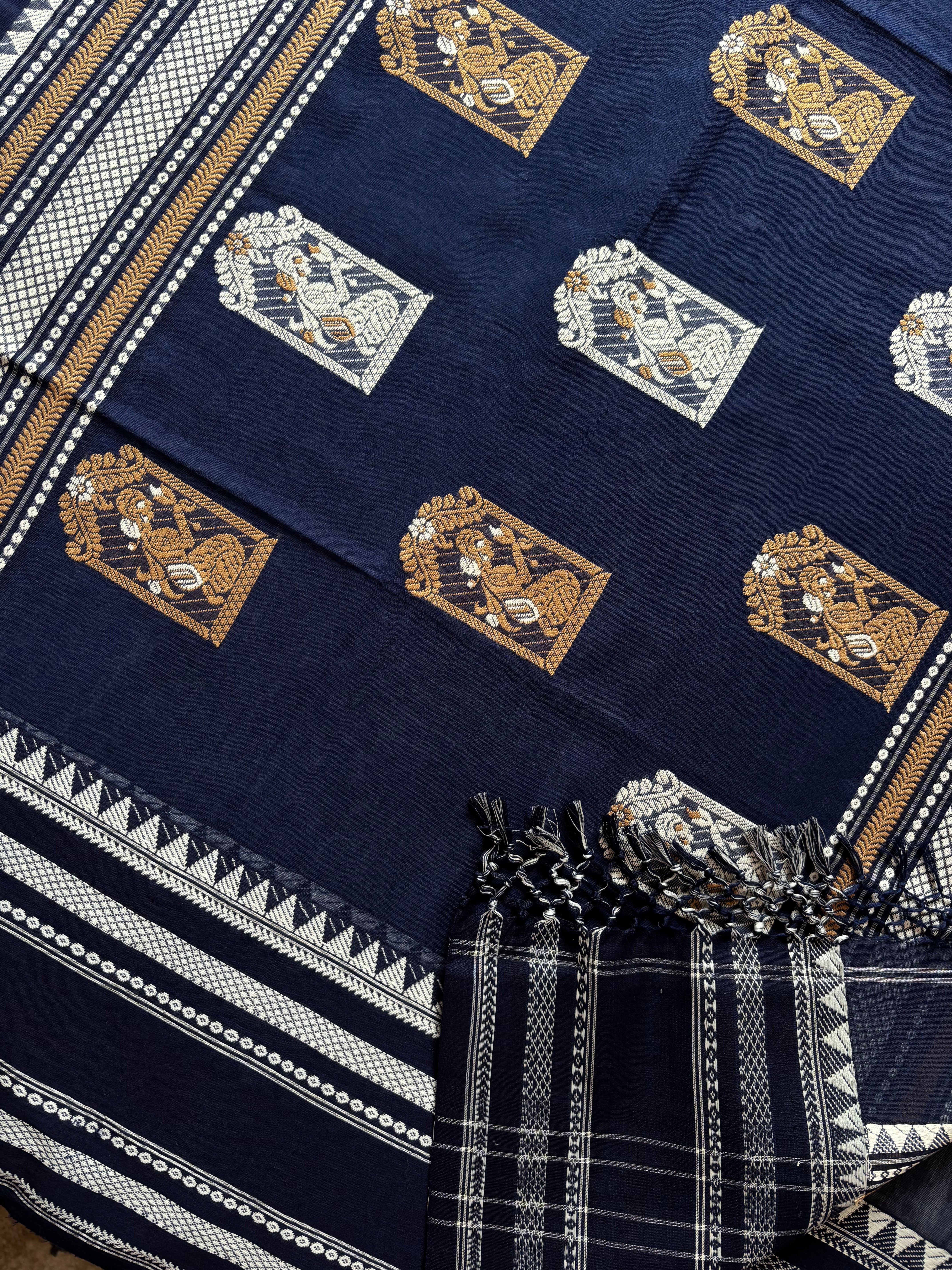 Handwoven Navy Colour Phulia Cotton Saree