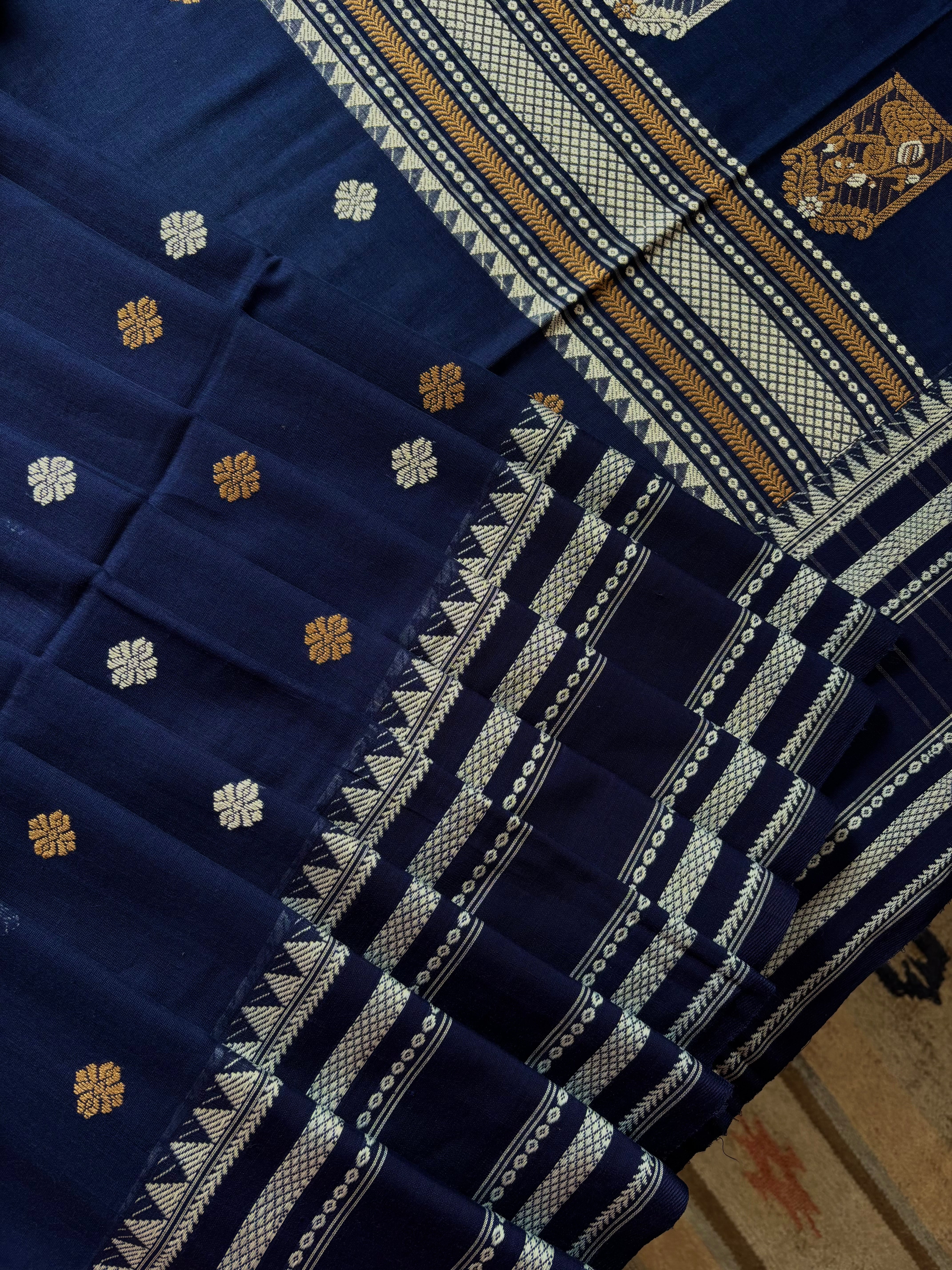 Handwoven Navy Colour Phulia Cotton Saree
