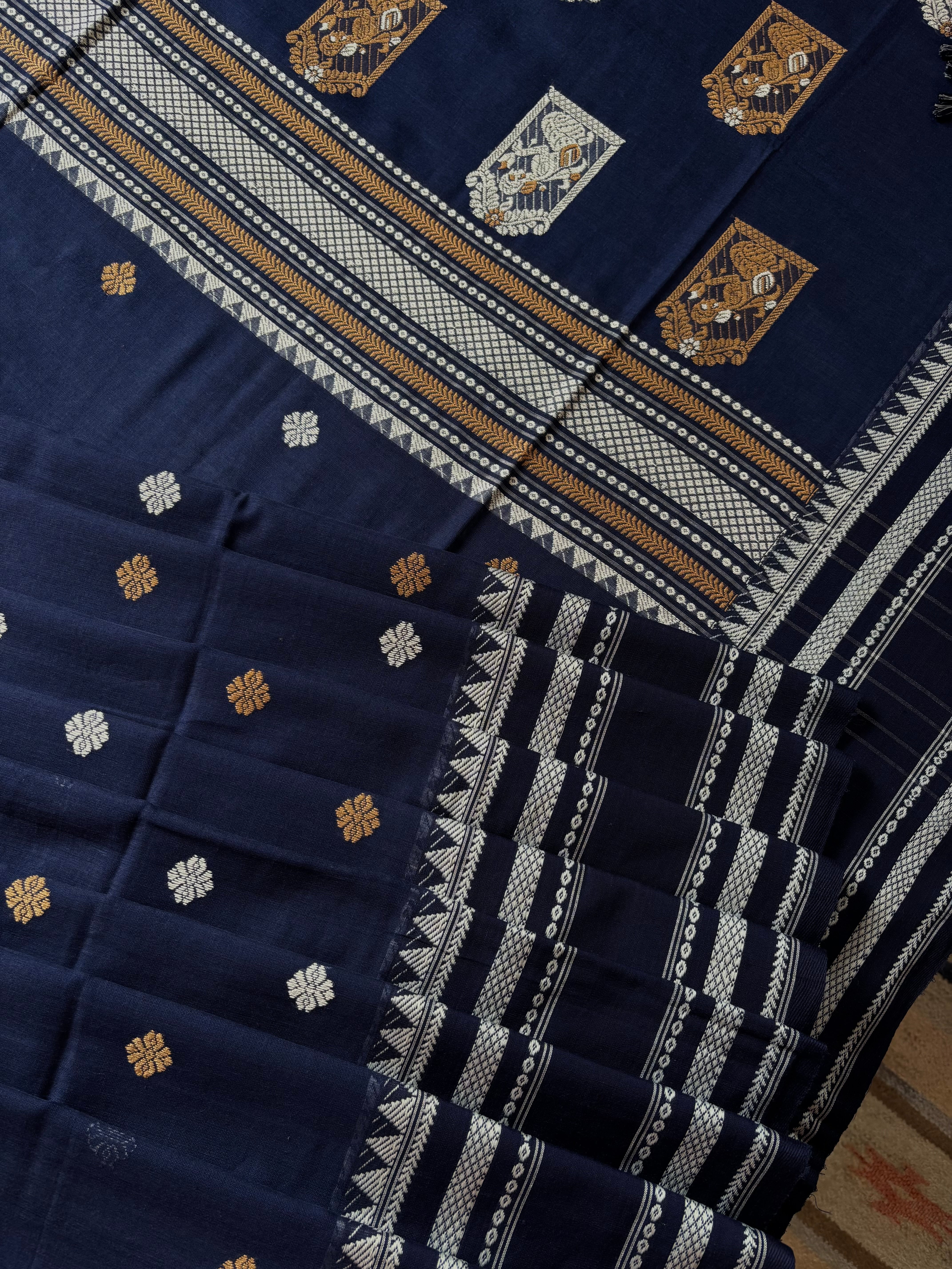Handwoven Navy Colour Phulia Cotton Saree