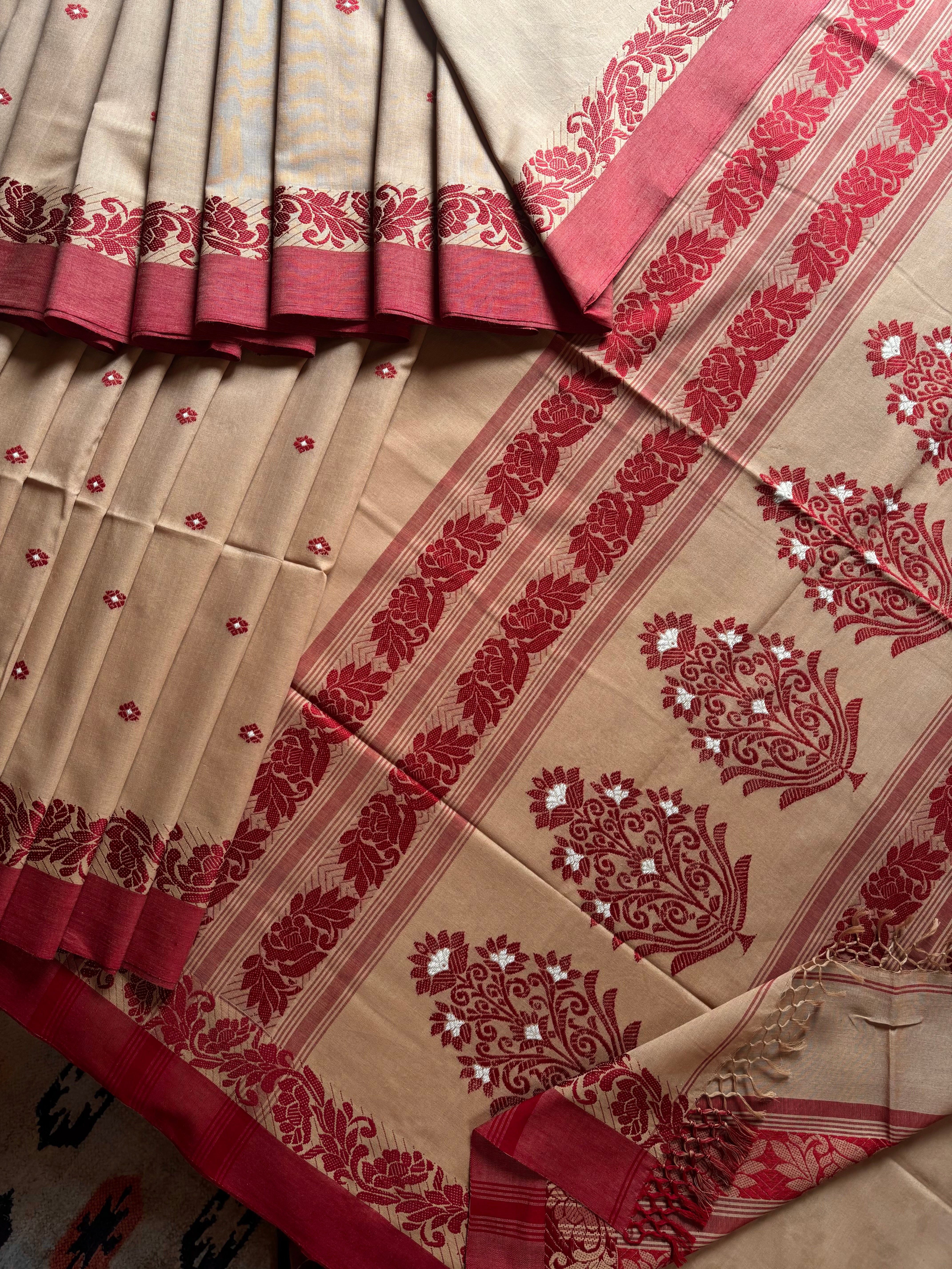 Handwoven Beige Maroon Phulia Cotton Saree