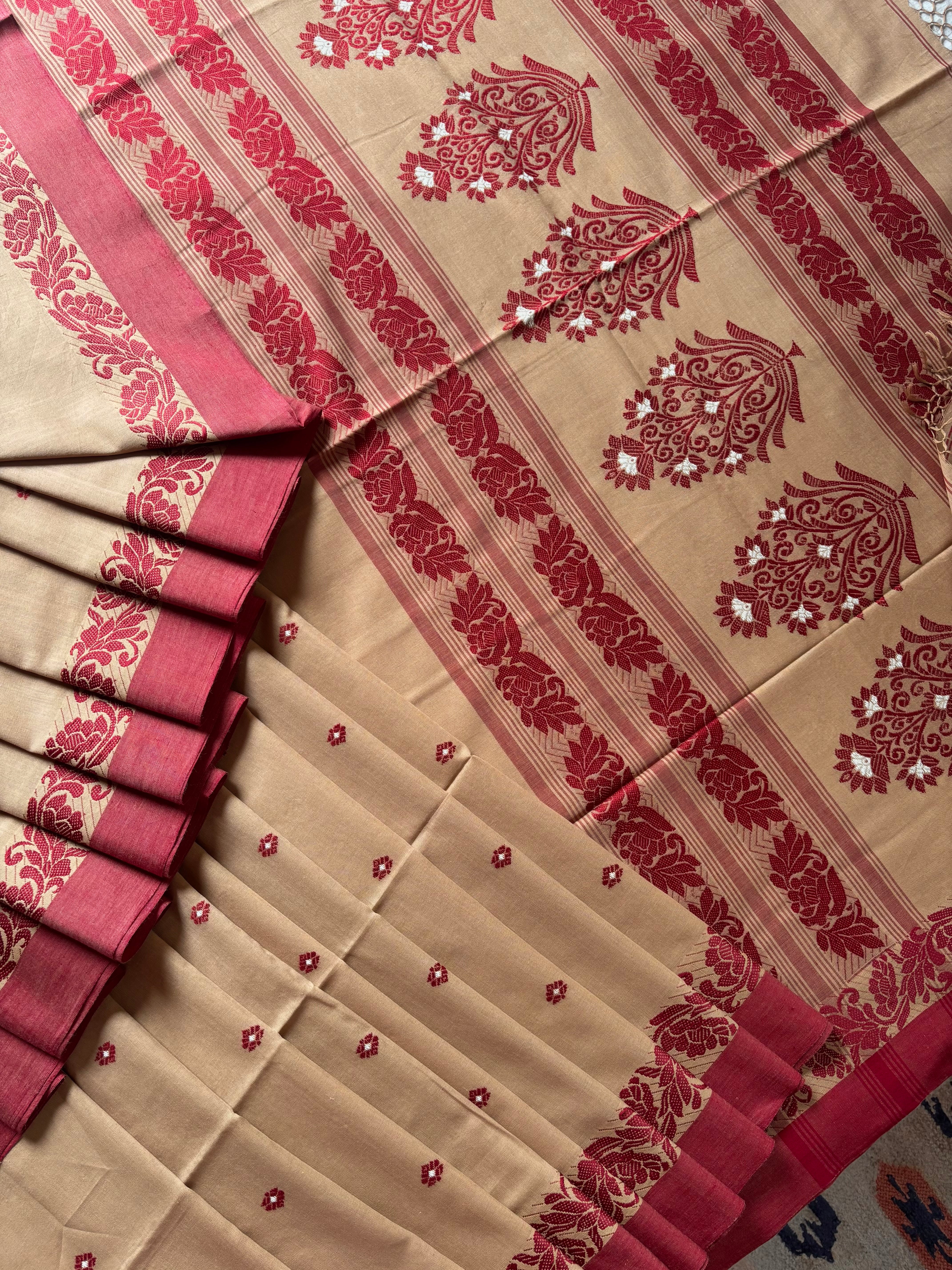 Handwoven Beige Maroon Phulia Cotton Saree
