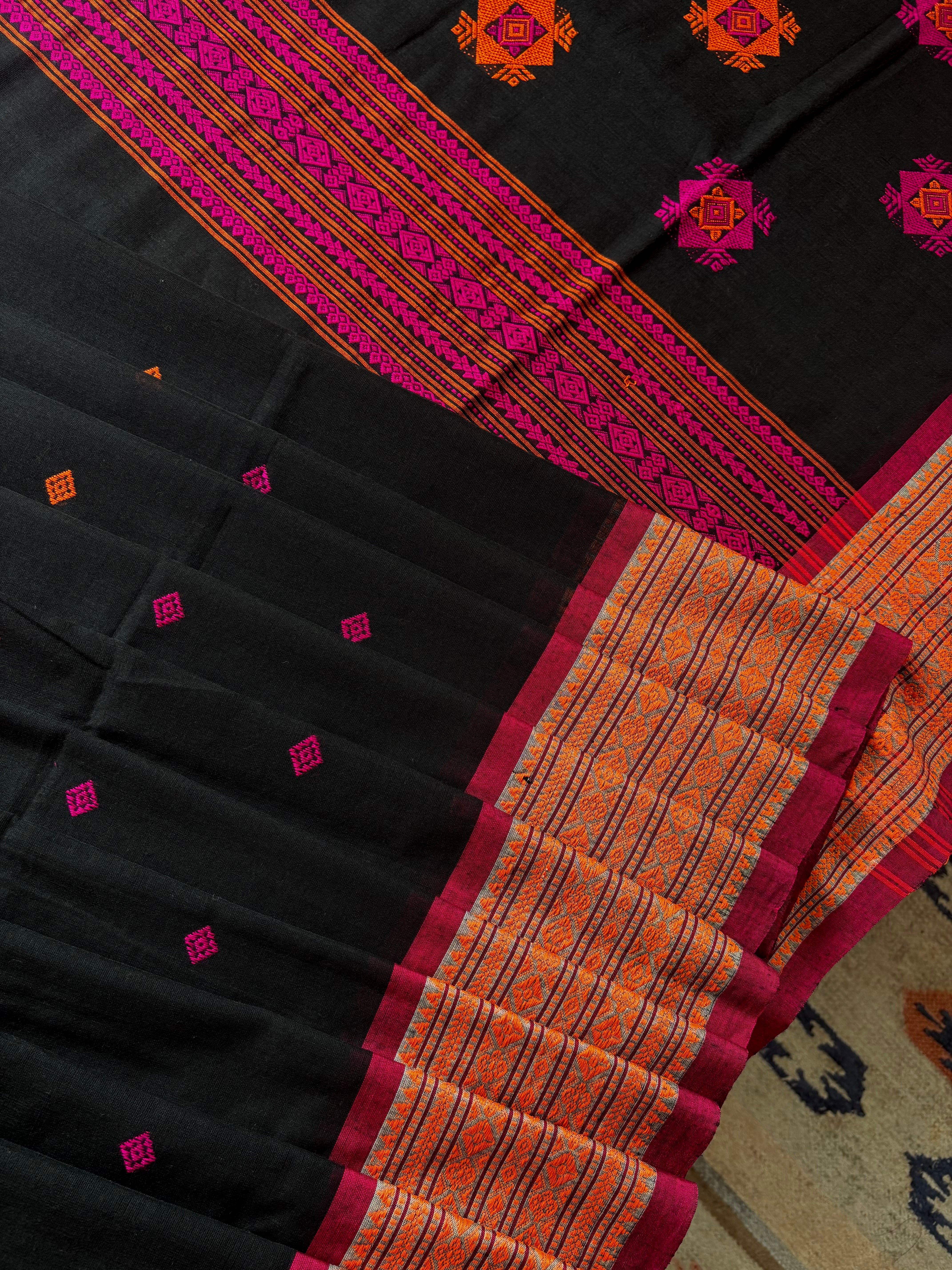 Handwoven Black Colour Phulia Cotton Saree