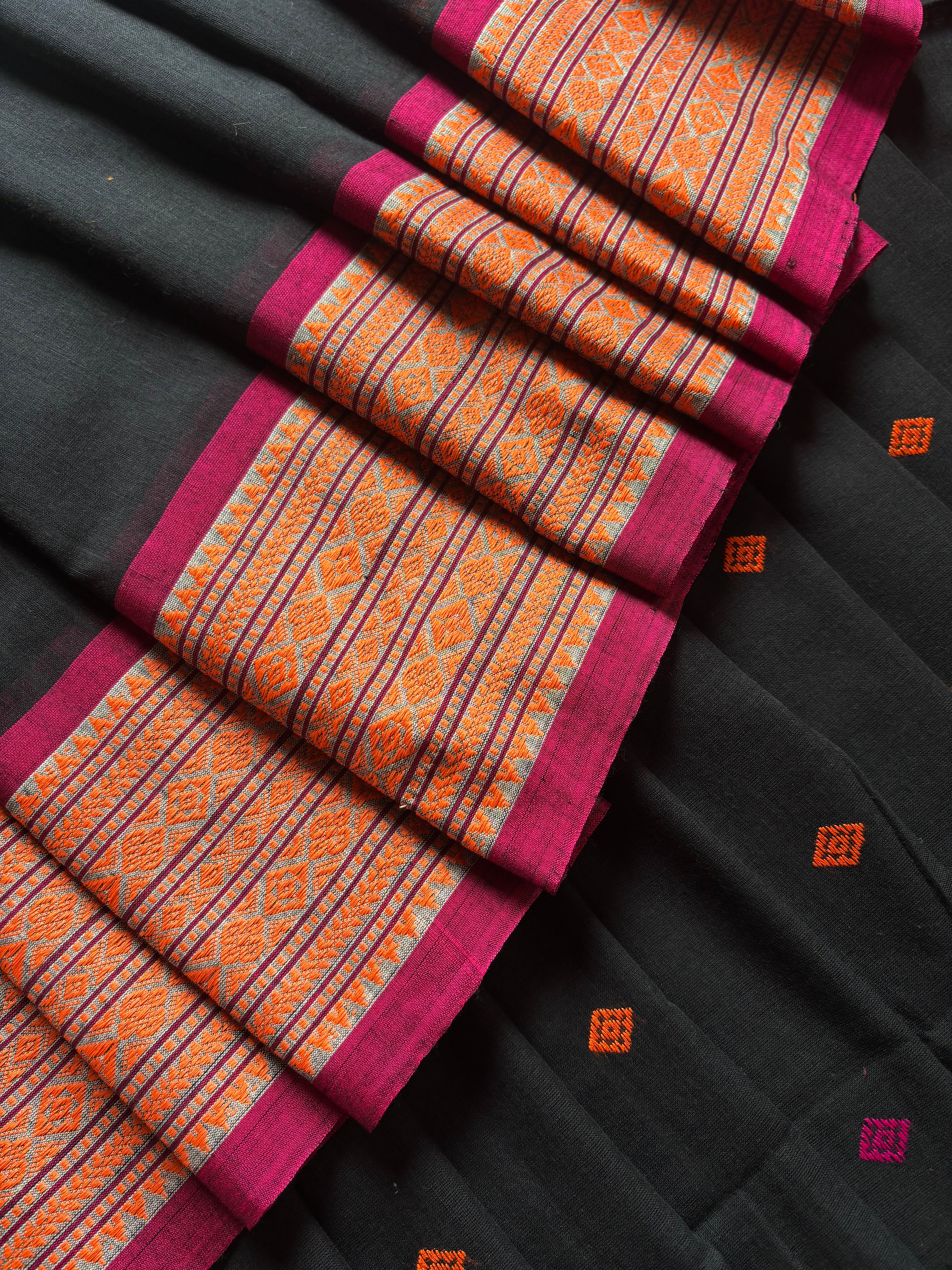 Handwoven Black Colour Phulia Cotton Saree