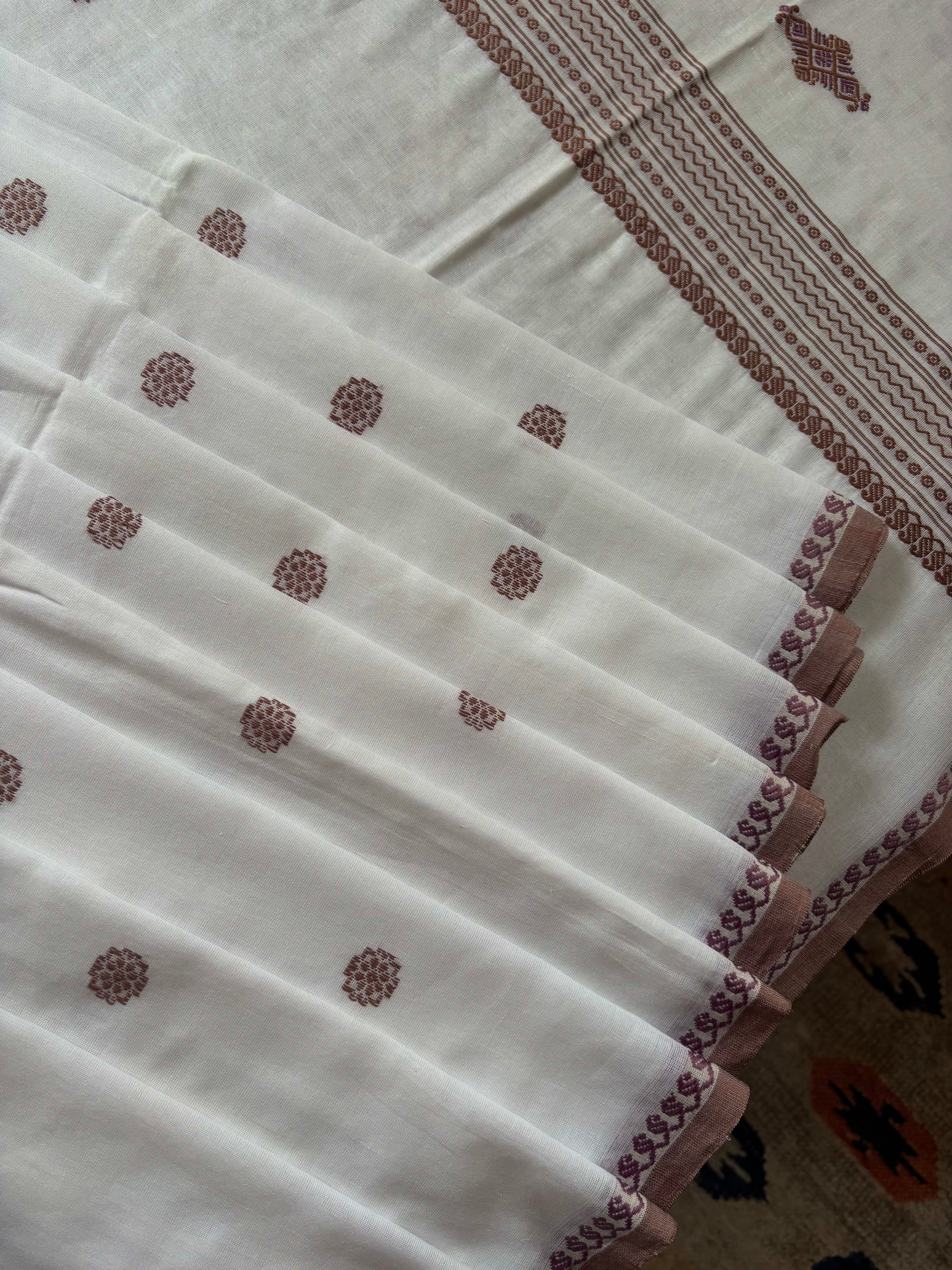 Handwoven White Brown Phulia Cotton Saree