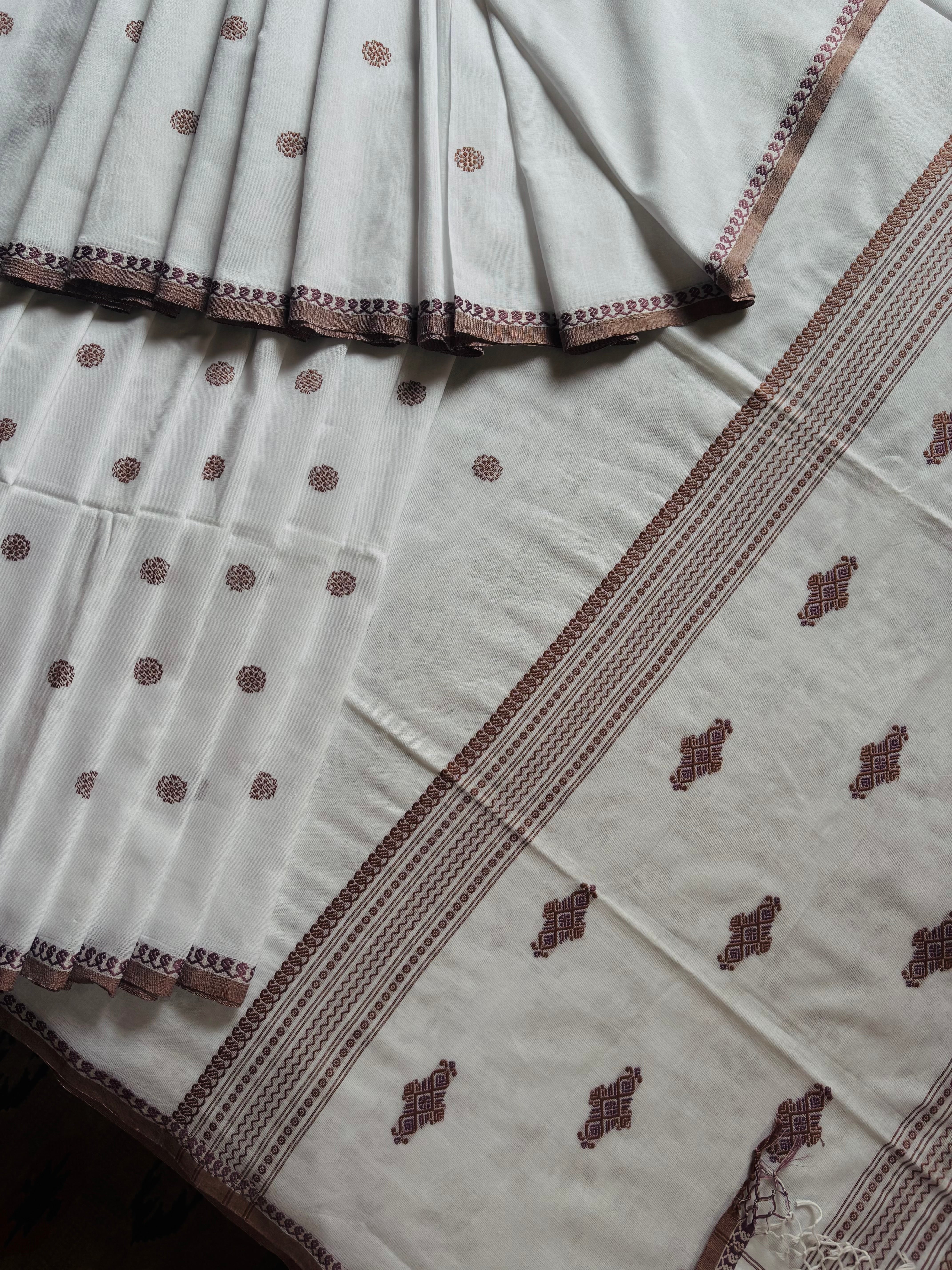 Handwoven White Brown Phulia Cotton Saree